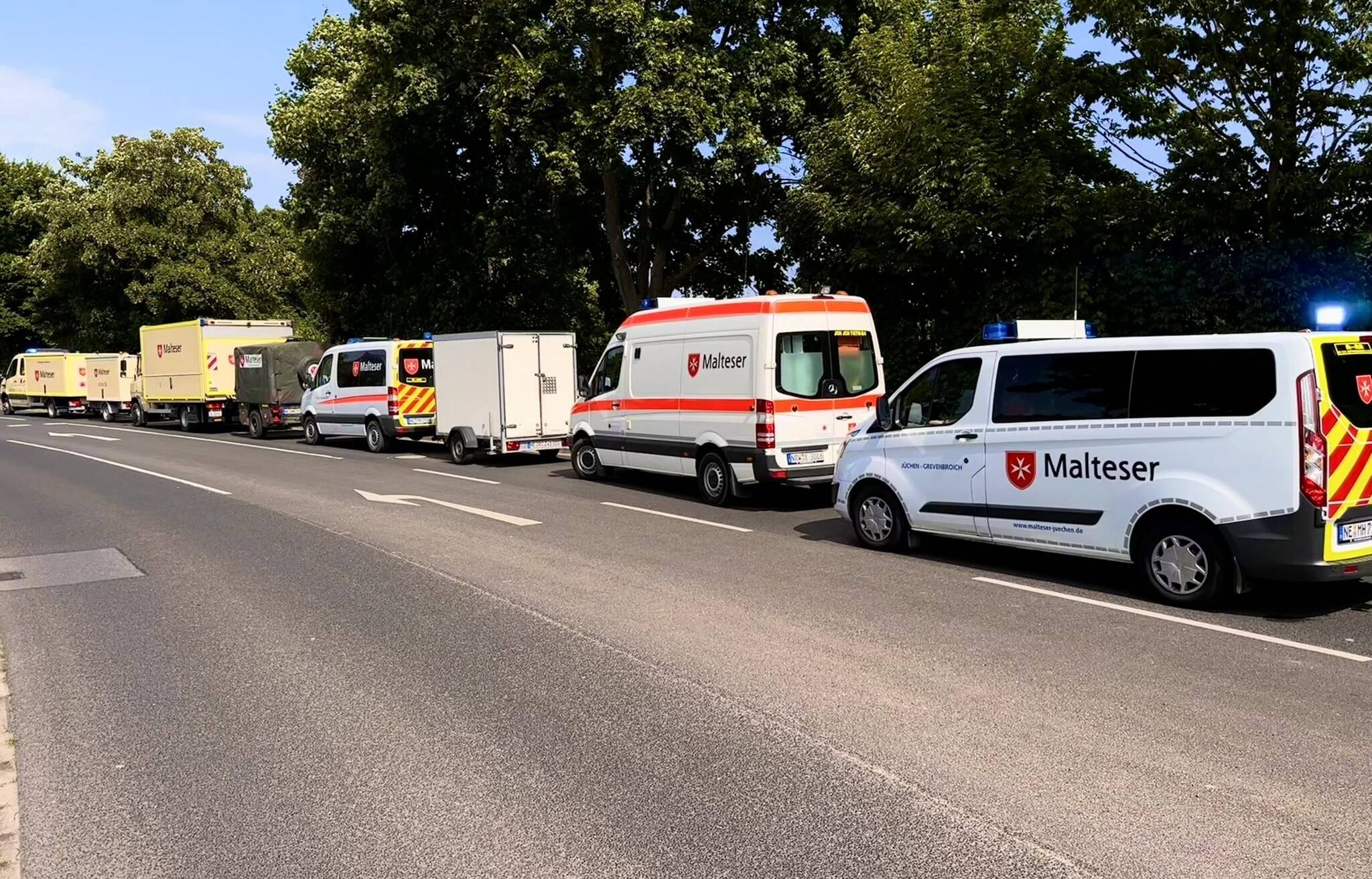 Der Marschverband. 
&#x21e5;Fotos: Maximilian Wipperfürth
