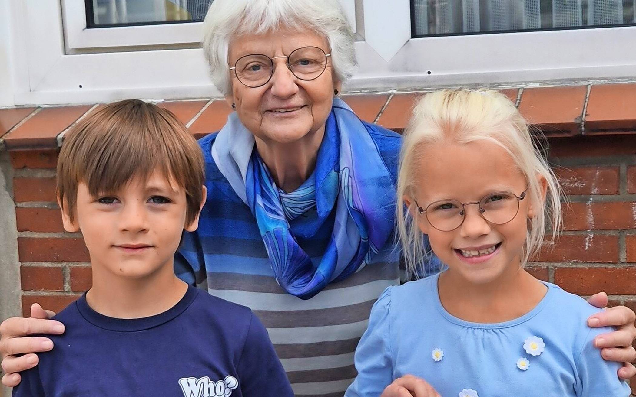 Lehrerin Anne Effertz links Maire OReilly rechts