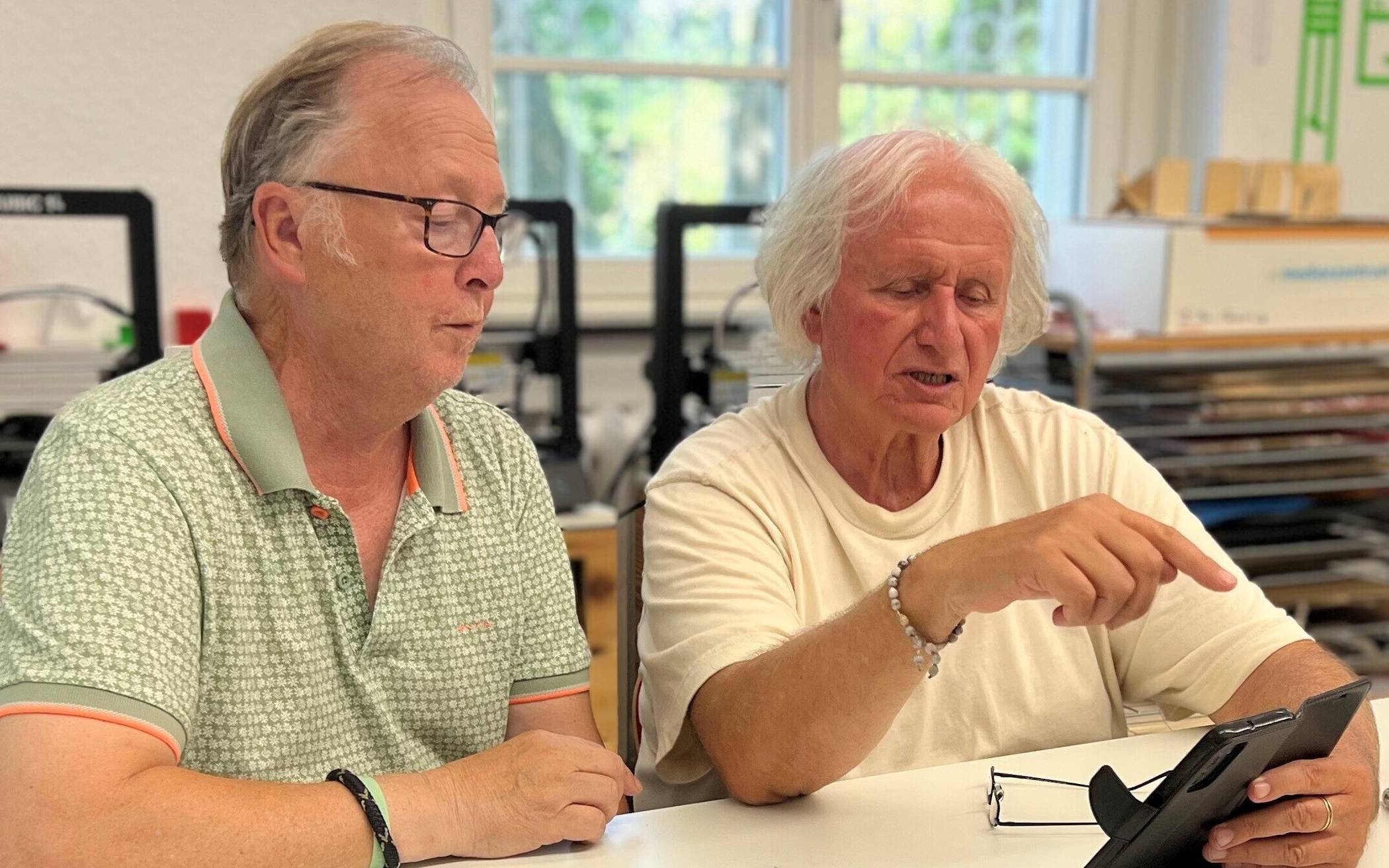 Wolfgang Schwarz (rechts) gehört zum Team