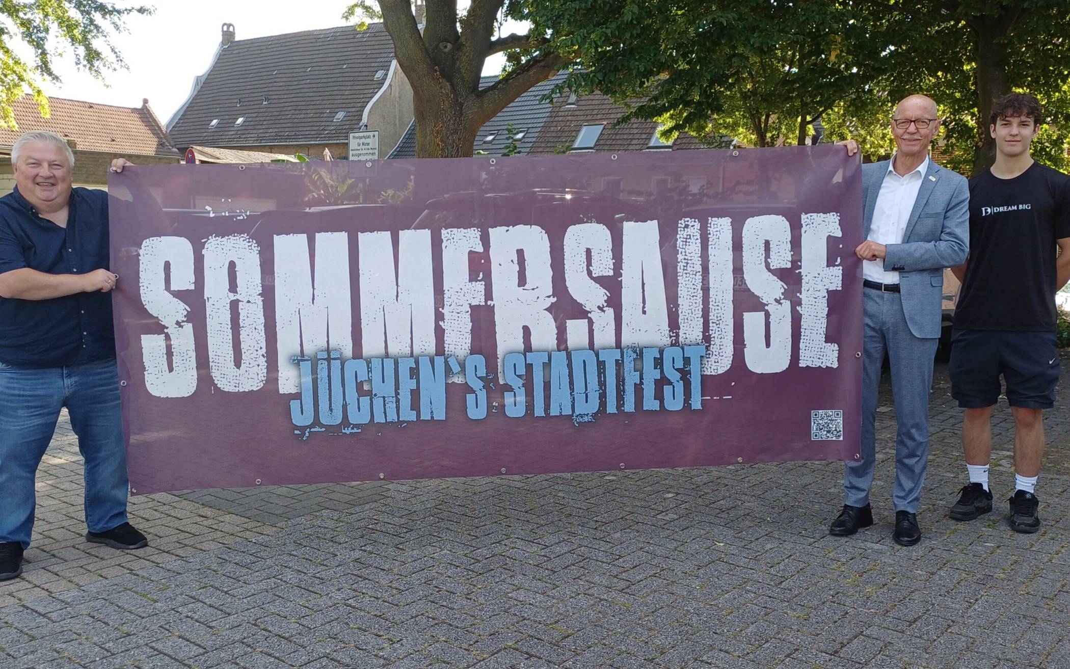 Von links: Peter Sonnet, der die