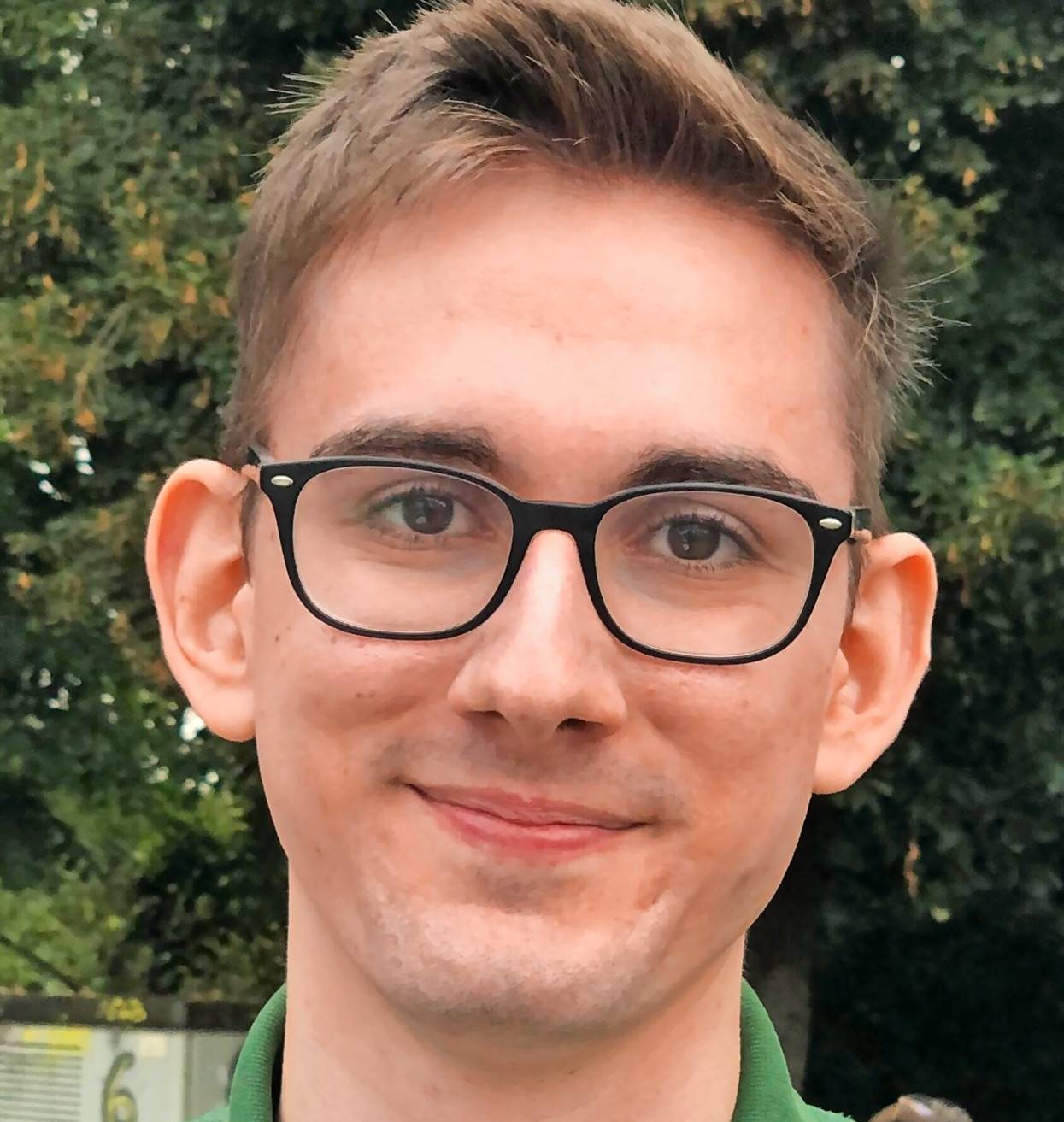  Maximilian Tong, amtierender Jung-König, zählt mit seinen 2,02 Metern Körpergröße zu den ganz „langen Kerls“. 