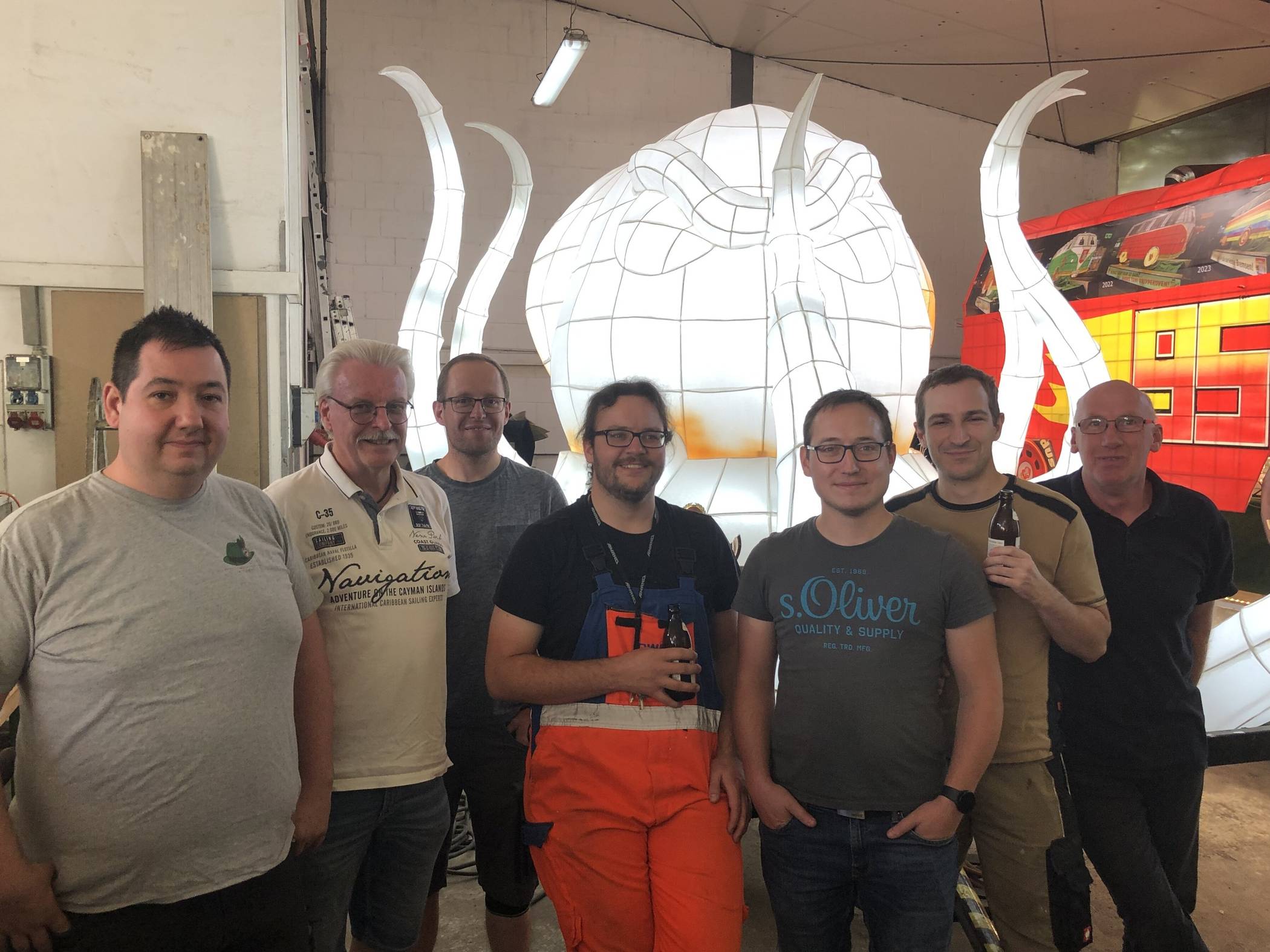  Bei der Bereisung zeigte sich die Monster-Krake aus dem Elsbach-Tunnel noch recht farblos. Das soll sich bis zum Fest ändern. 