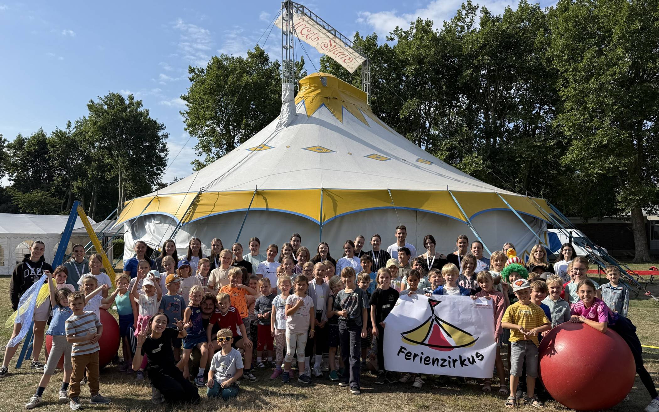 Team der Kinder- und Jugendförderung mit