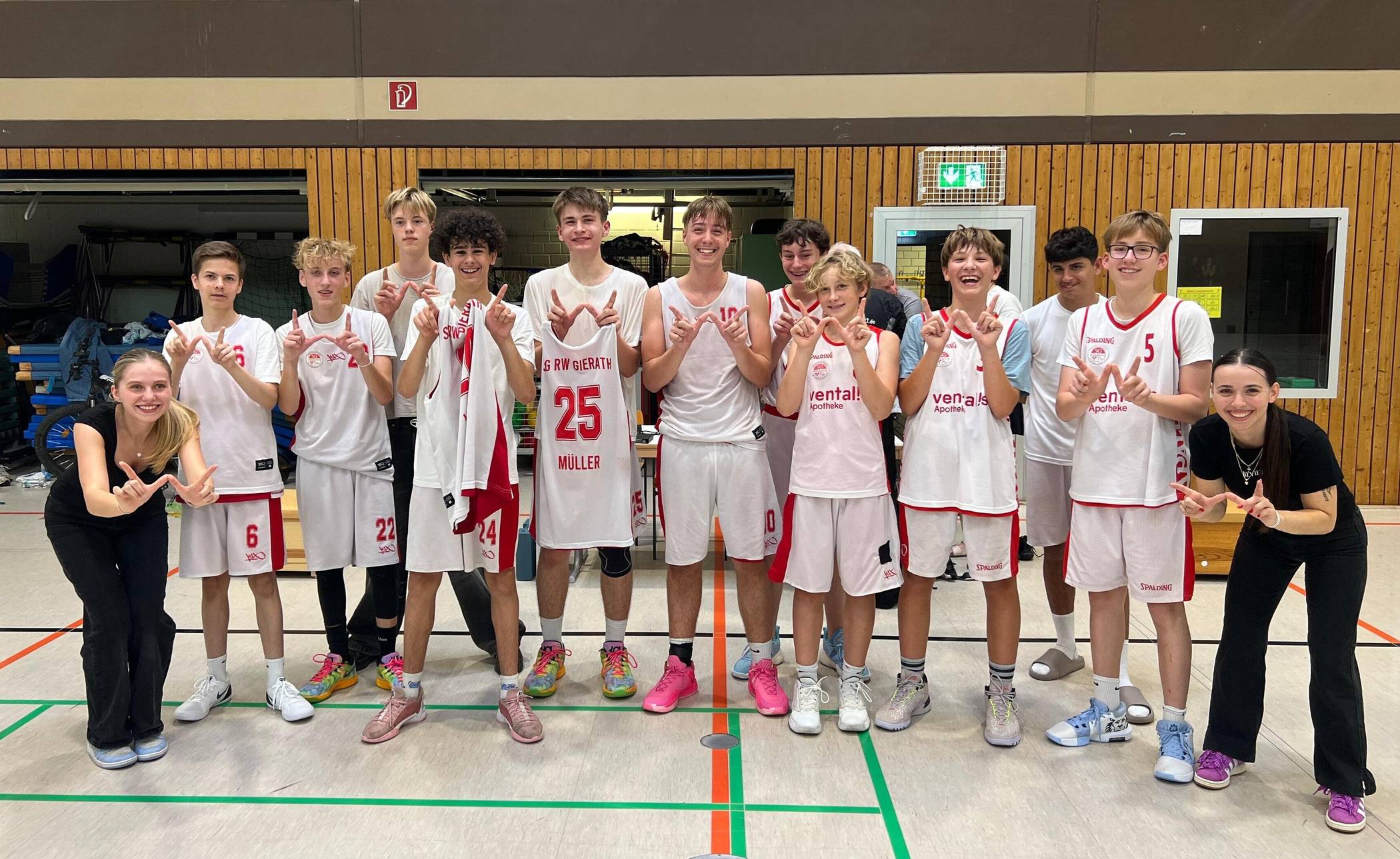 Die U16 männlich der Scorpions startete mit einem Sieg in die Saison.