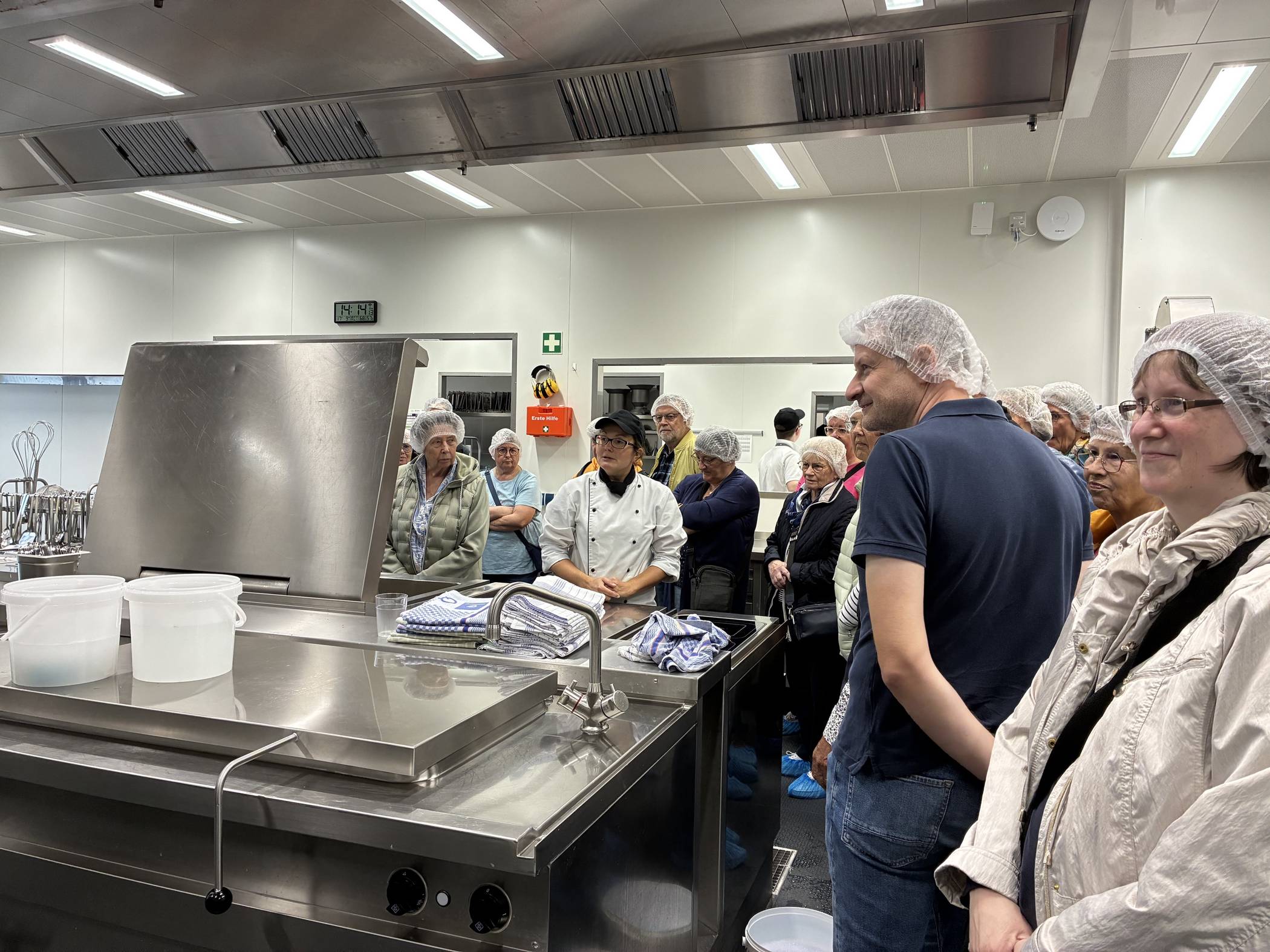 Die Besucher bekamen eine exklusiven EInblick in die Küche der Varius-Betriebsstätte.  