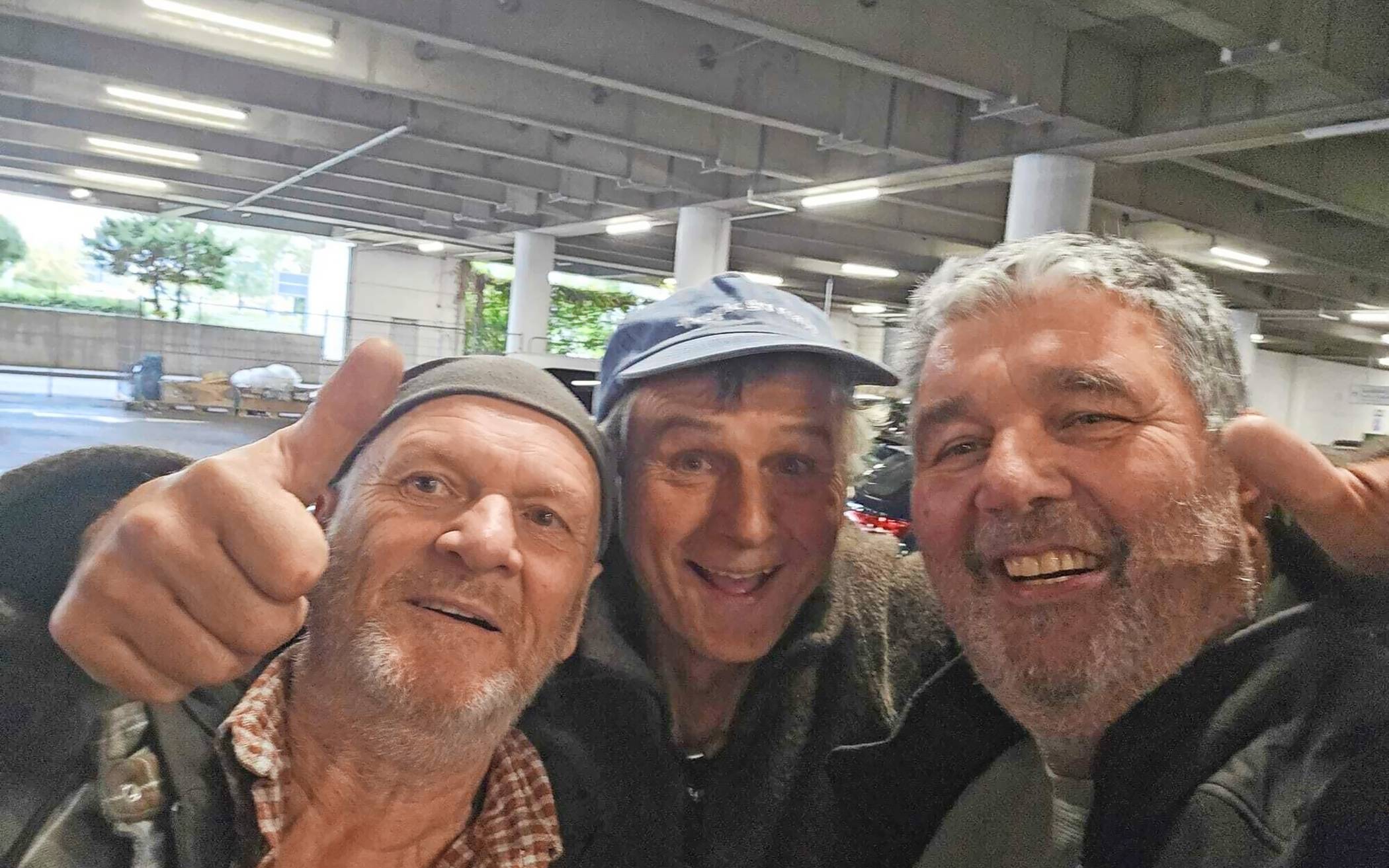 Klaus Lüttgen wird bei seiner Ankunft