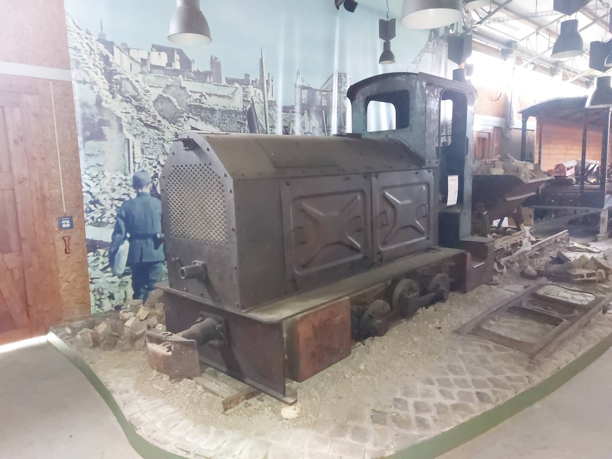  Themeninsel Trümmerbahn. 