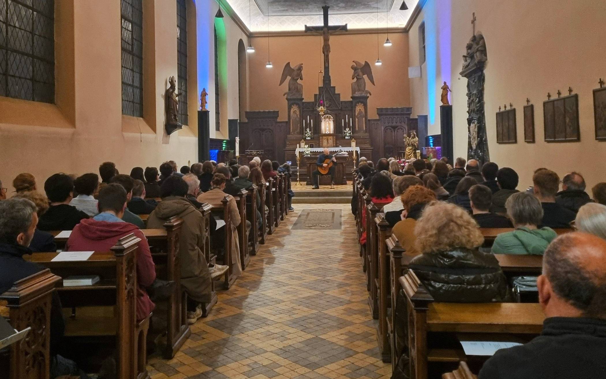  Die Klosterkirche bot einen besonderen Rahmen und hervorragende Akustik für die Konzerte. 