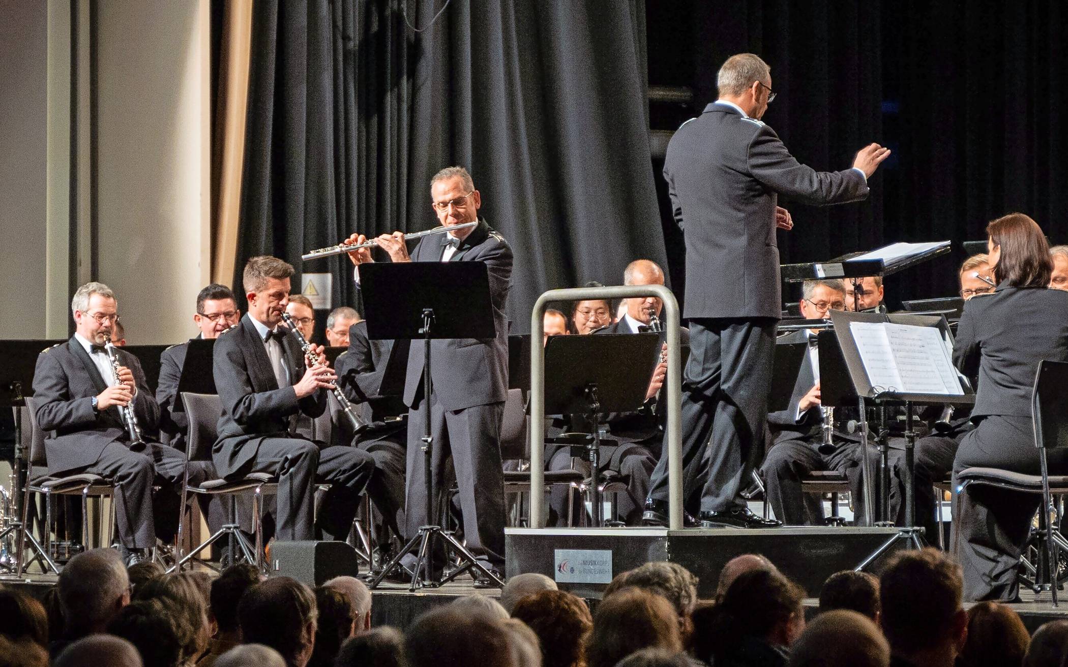 „... Frieden den Menschen auf Erden“