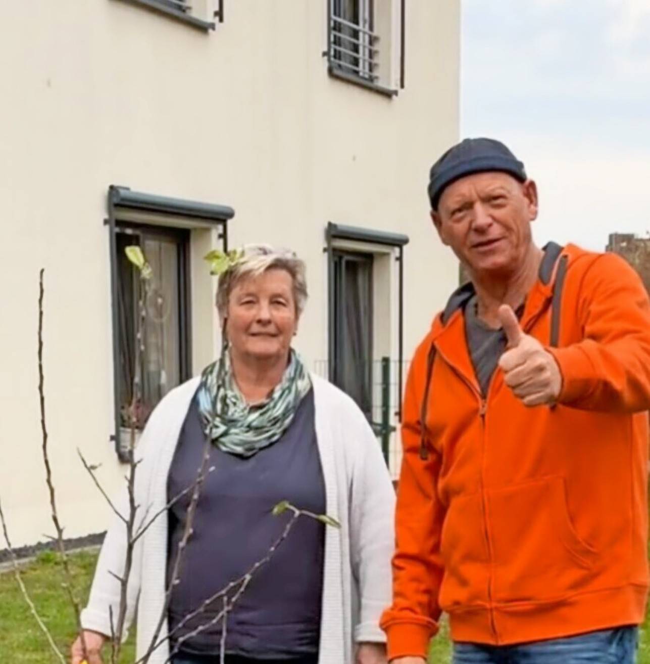 Gemeinsam mit seiner Stellvertreterin Brigitte Burbach