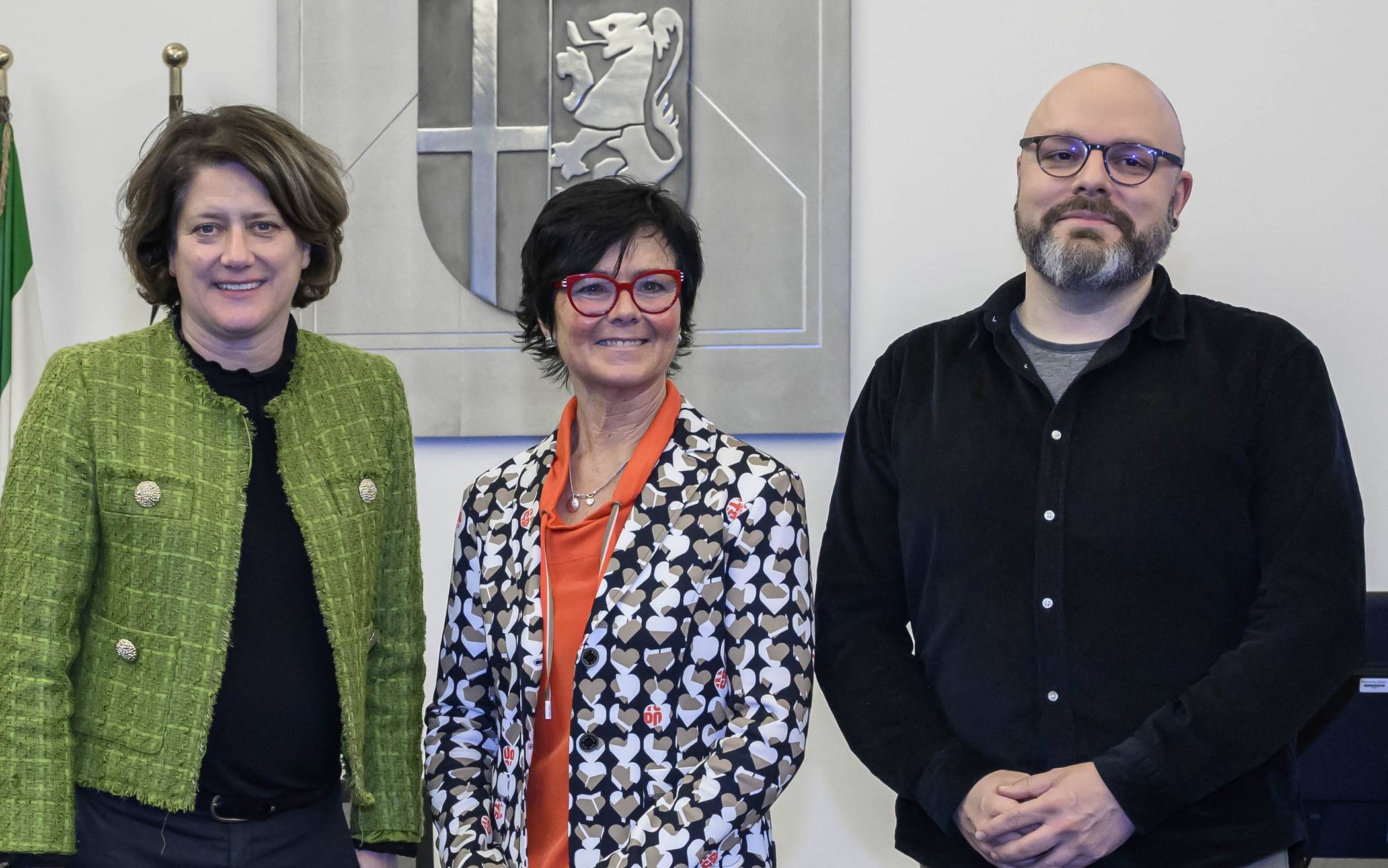 Landrätin Katharina Reinhold, AOK-Regionaldirektorin Marion Schröder