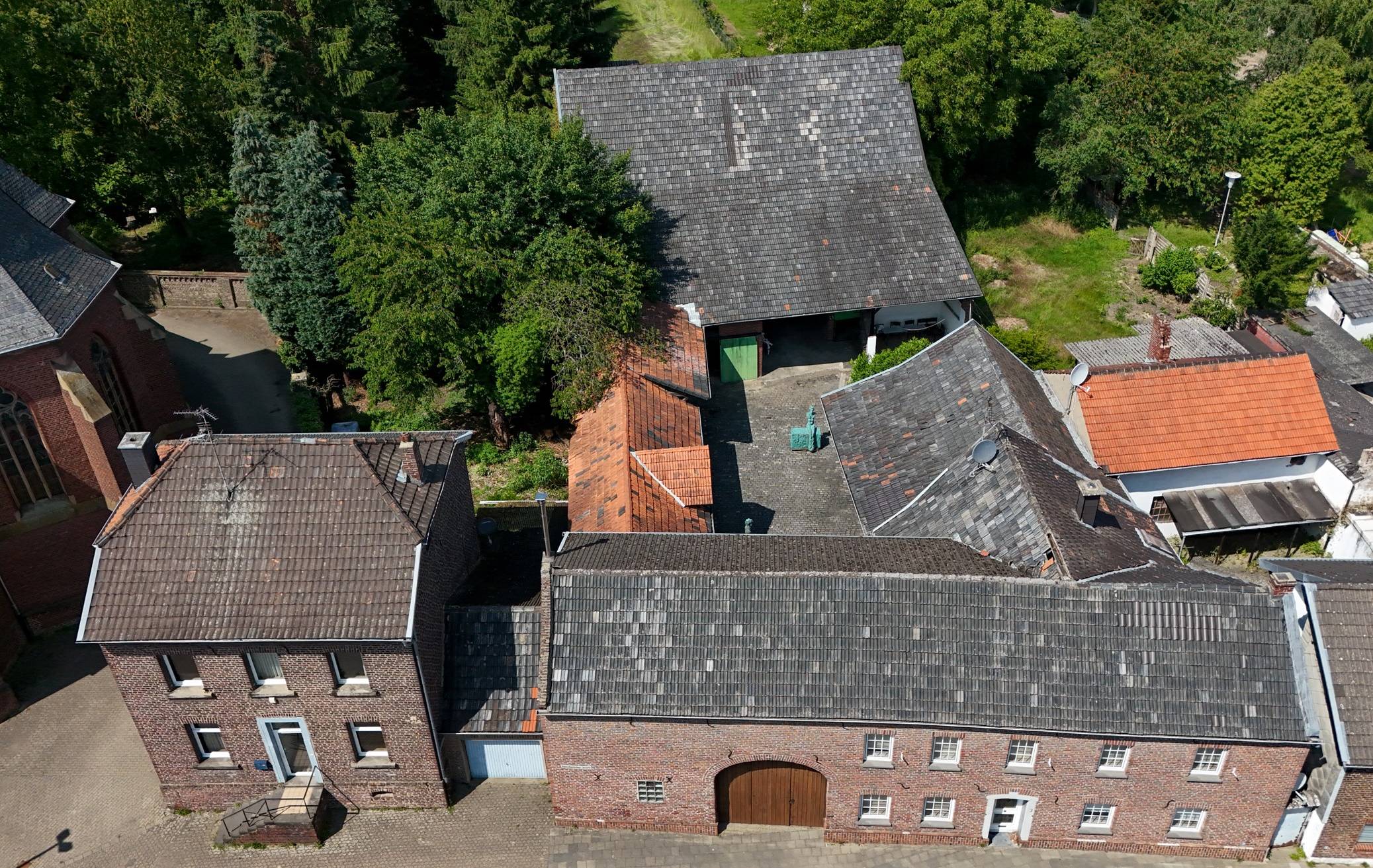Vierkanthof und Küsterhaus sollen zu Atelier-