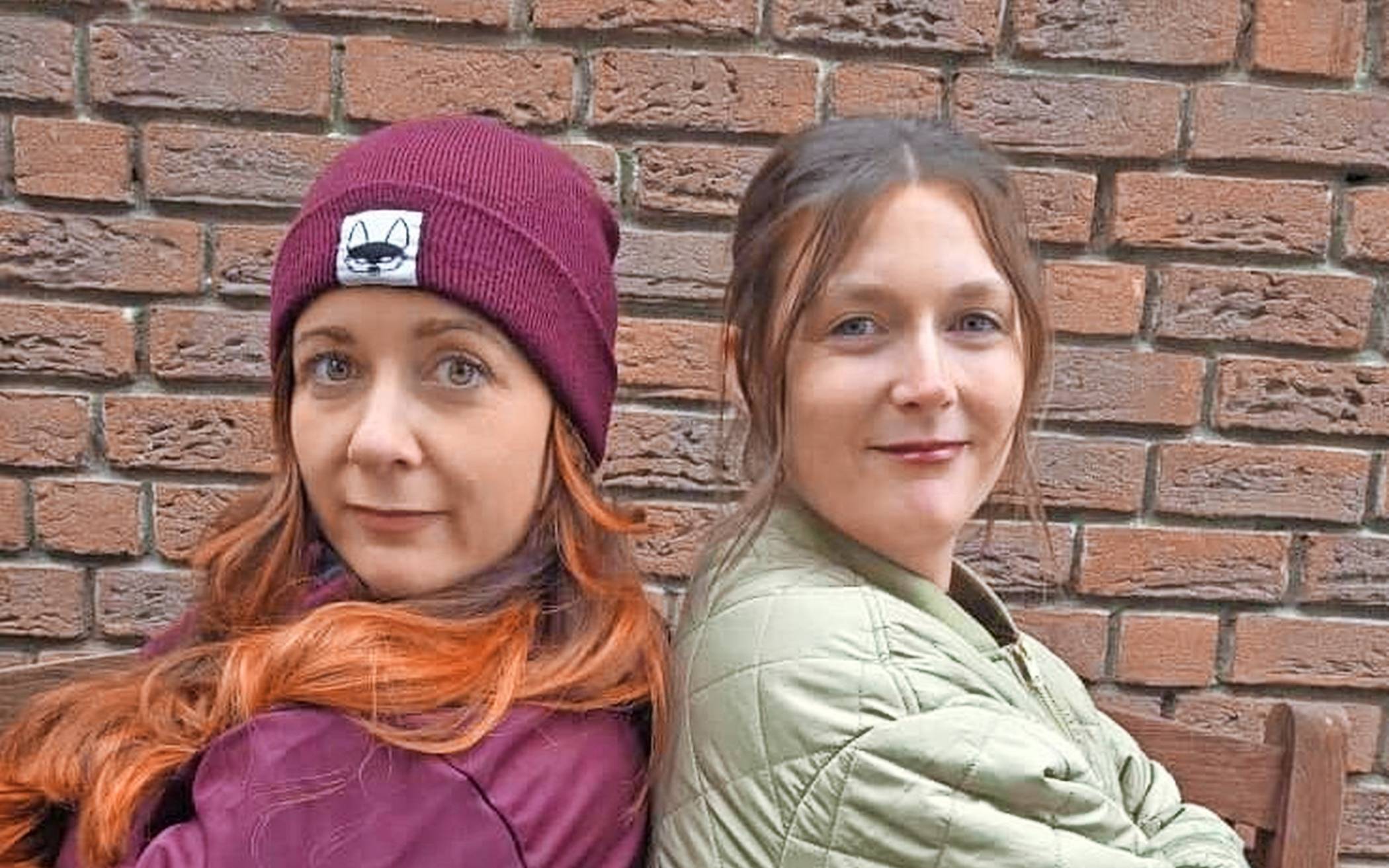 Links Teresa Reisdorf, rechts Julia Pieter,