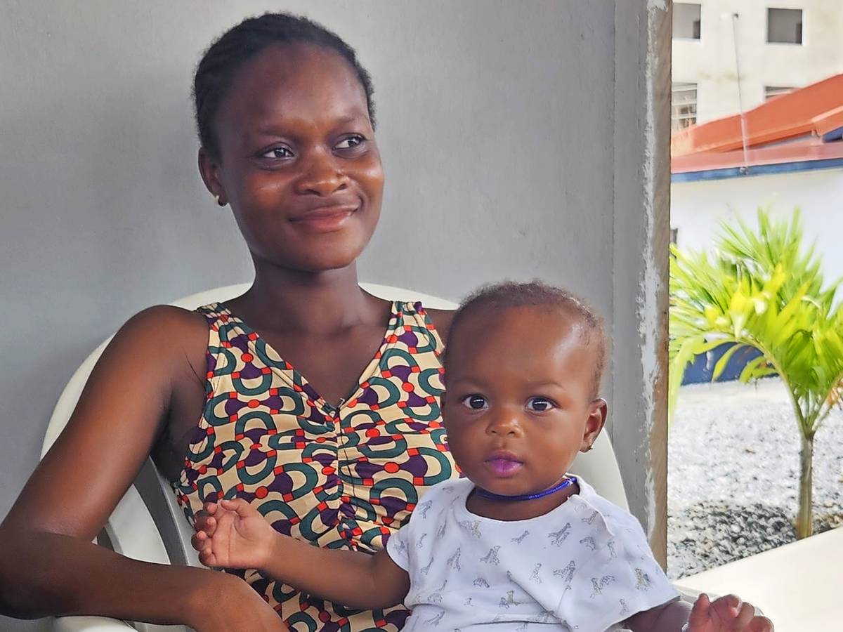 Laborausrüstung, Sauerstoffversorgung und OP-Leuchten wurden finanziert