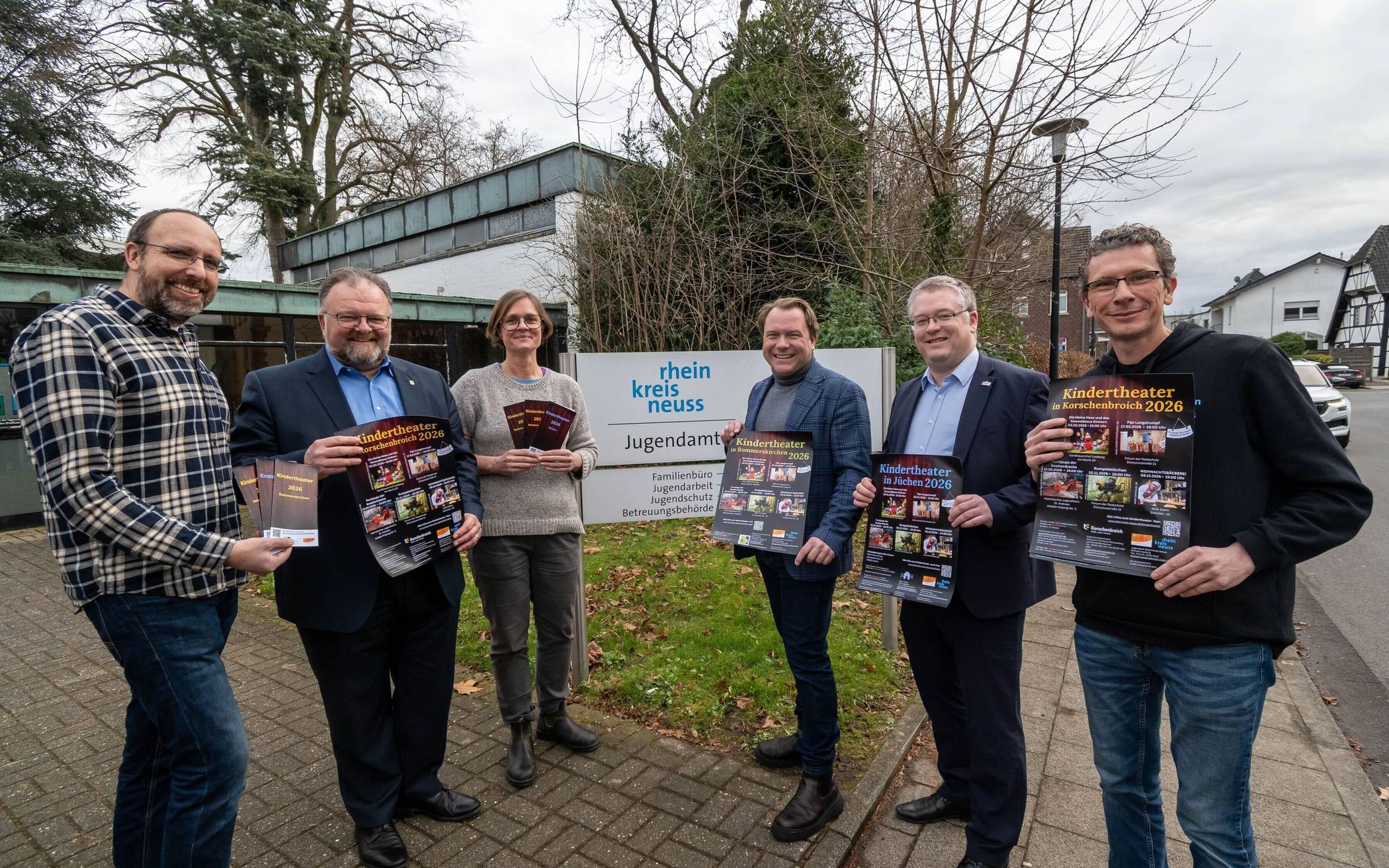 Rommerskirchens Bürgermeister Martin Merten präsentiert das