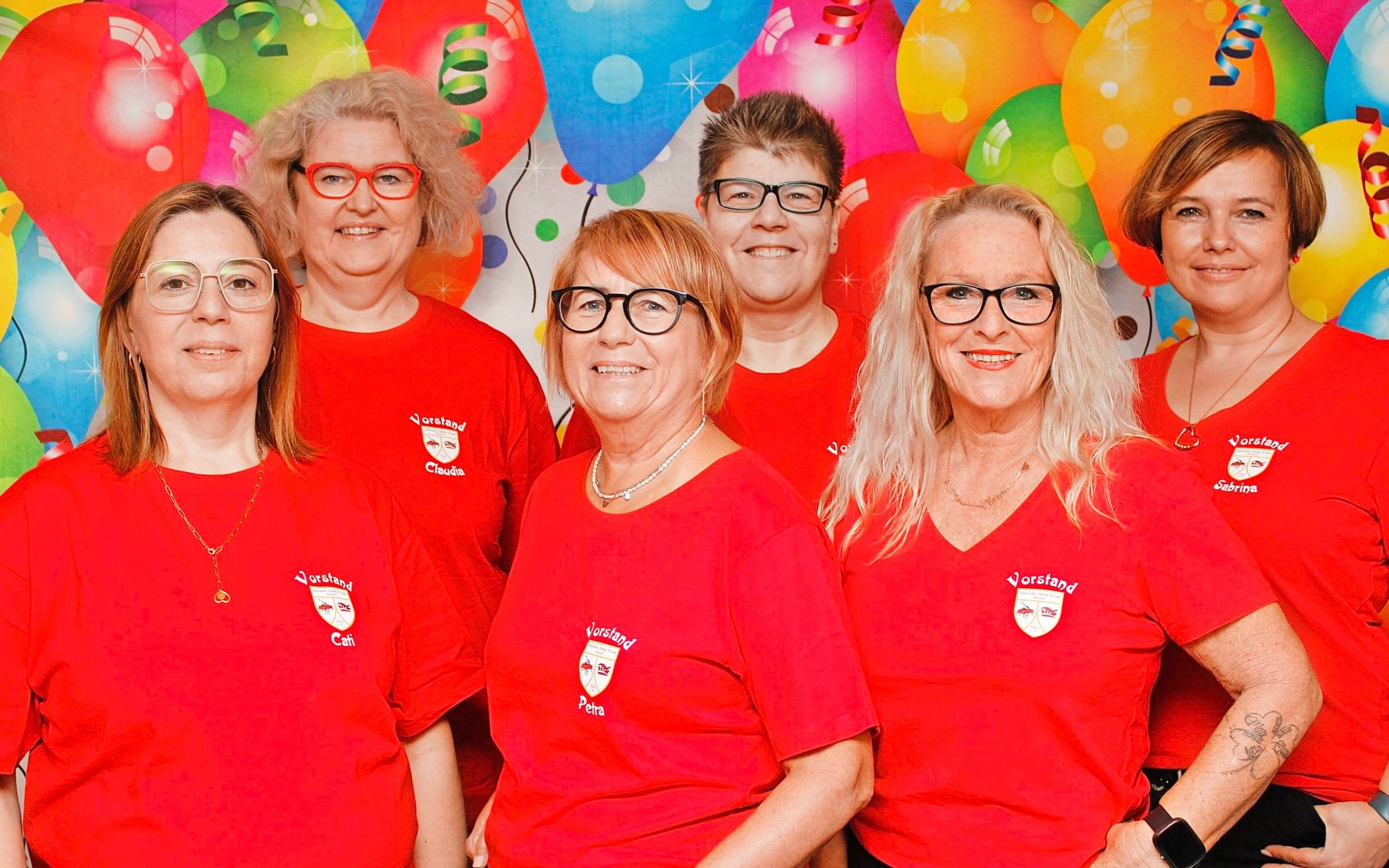 Der „Närrische Sprötz-Trupp“ wird angeführt von  Präsidentin Petra Weenen, Vize-Präsidentin : Andrea Wessels, Geschäftsführerin: Cati Wessels, stellvertretende Geschäftsführerin Sabrina Nix, Kassiererin Claudia Göbel und zweite Kassiererin Ulrike Bochinsky.