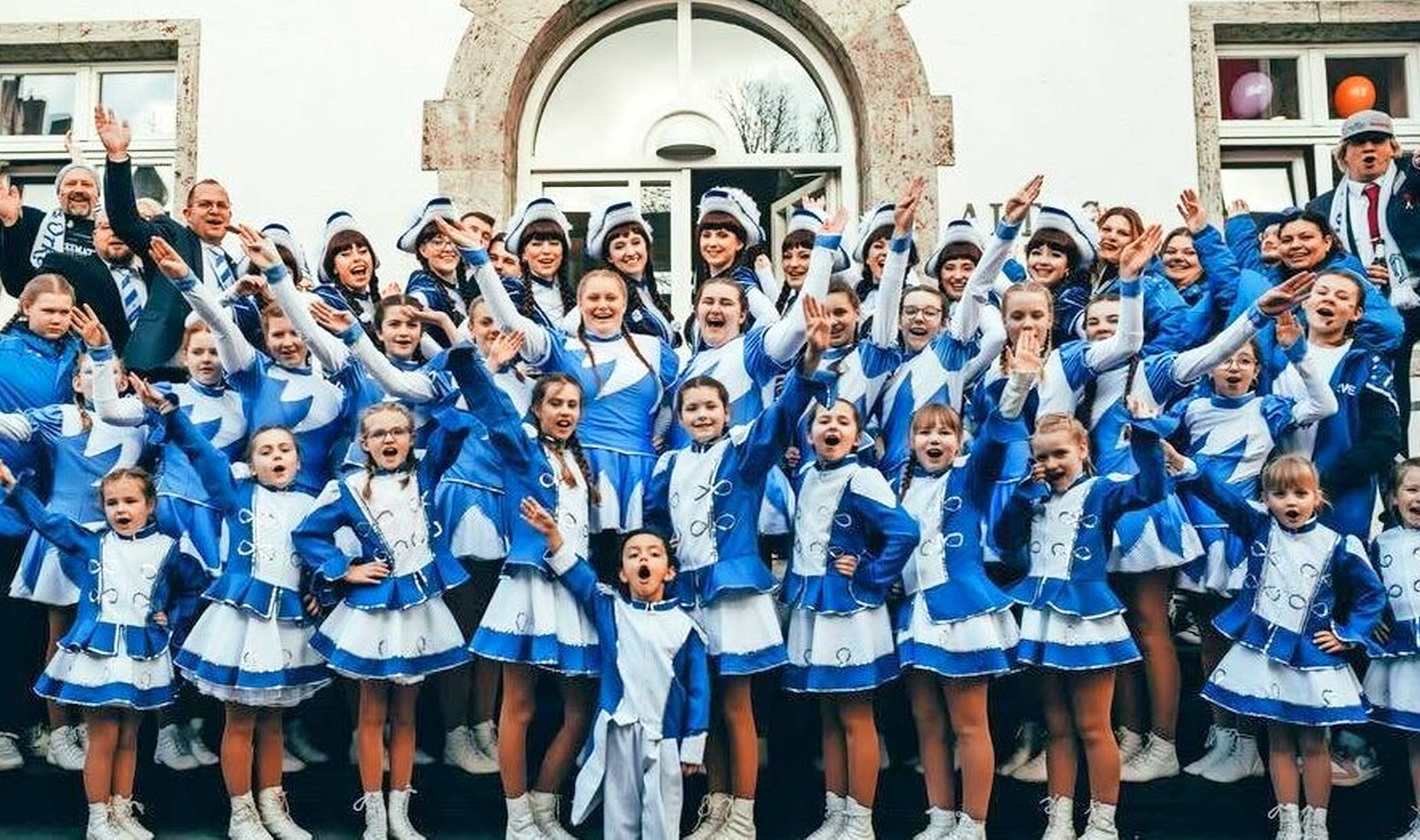  Die „Blue Birds“ und die „Blue Boys“, die „Winzlinge“ und die „Minis“ haben viele Fans. 