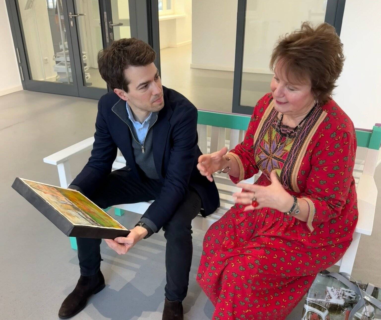 Politik und Kunst treffen sich.