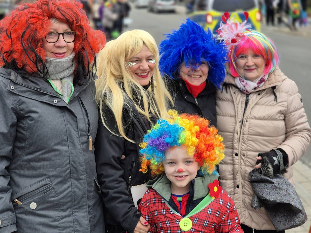 Die „Grielächer“ trecken durch Orken
