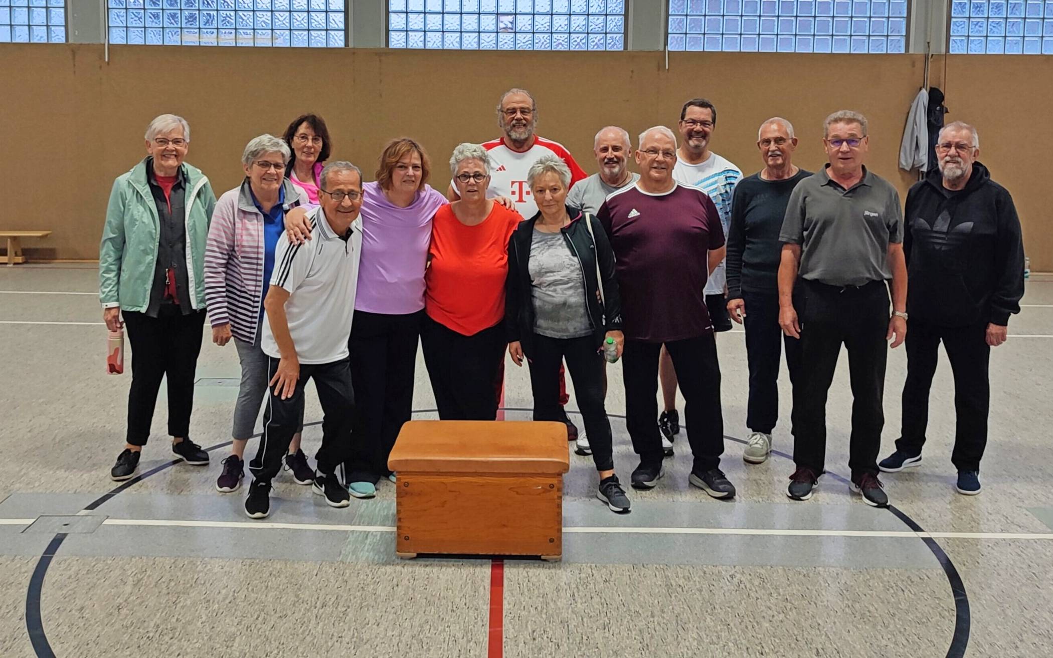 Die Herzsportgruppe des TuS Grevenbroich musste wegen Corona schwere Zeiten überstehen.  Fotos: TuS  