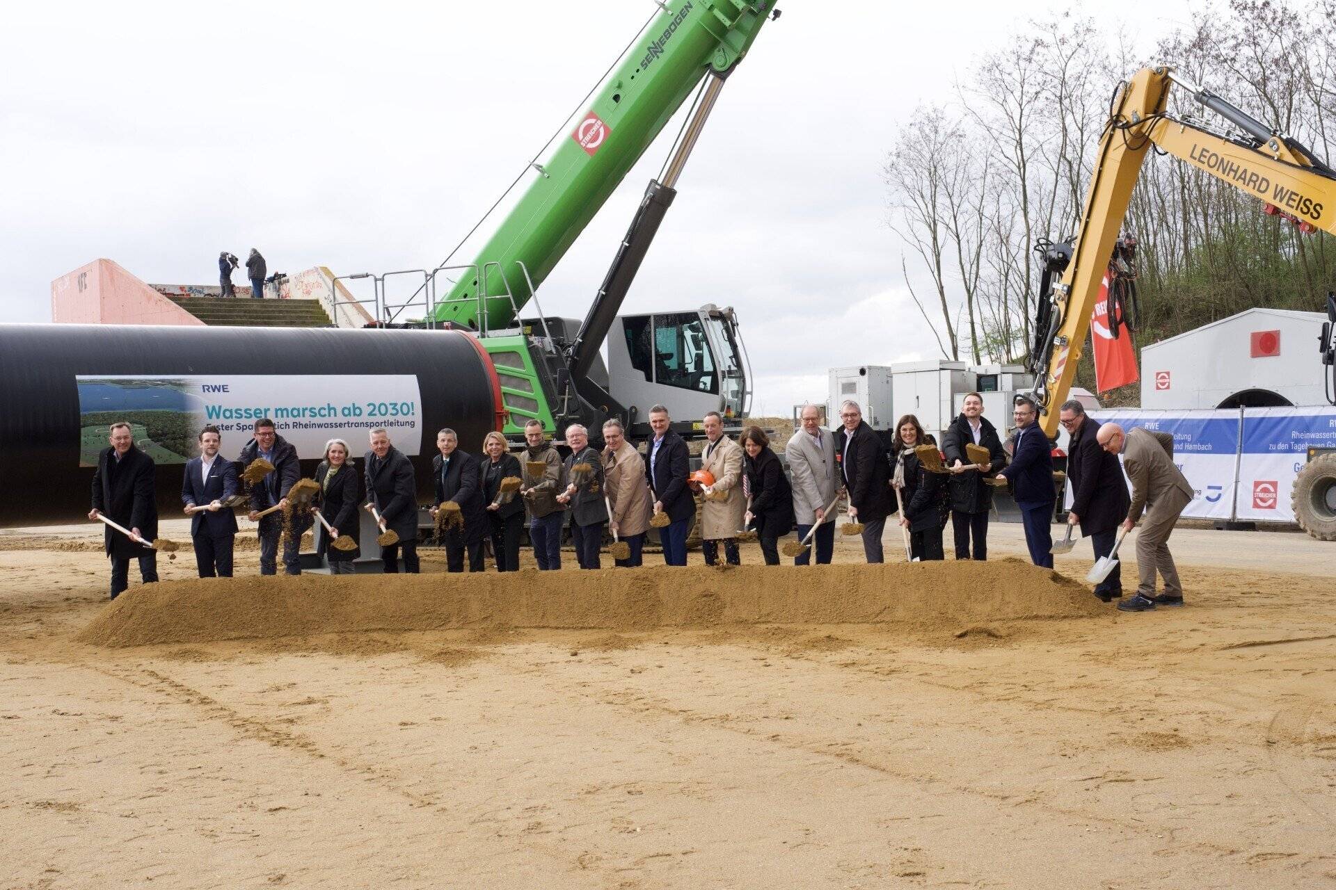 Dergestrige Spatenstich zur Rheinwasser-Transportleitung.