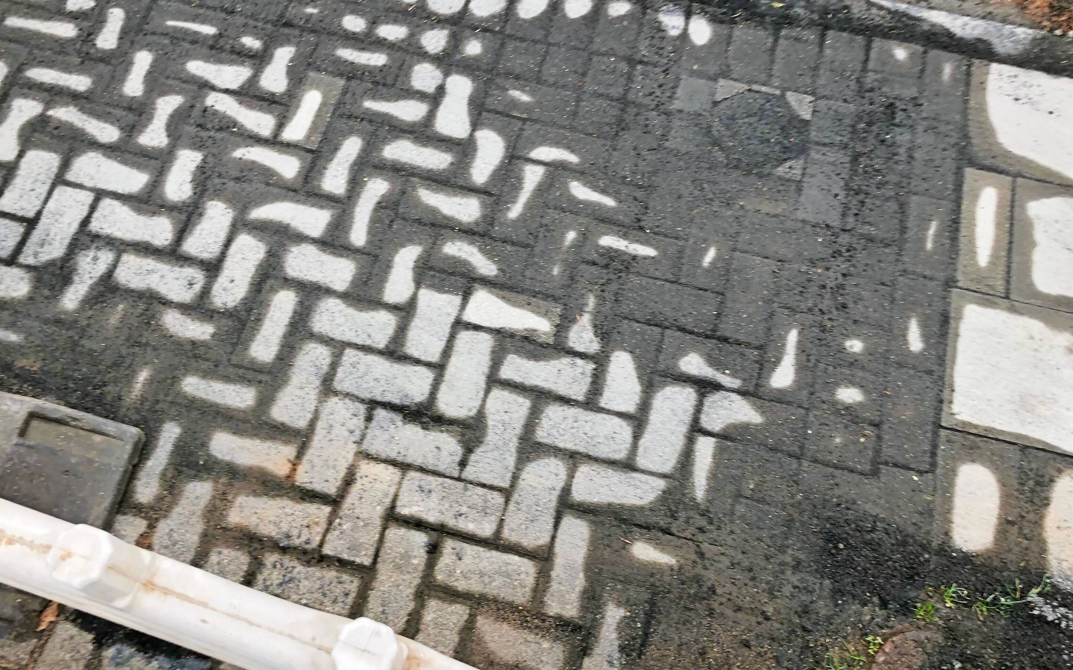 Der Kollege (mit Assistent) schaffte diese Denksportaufgabe dann allerdings locker.