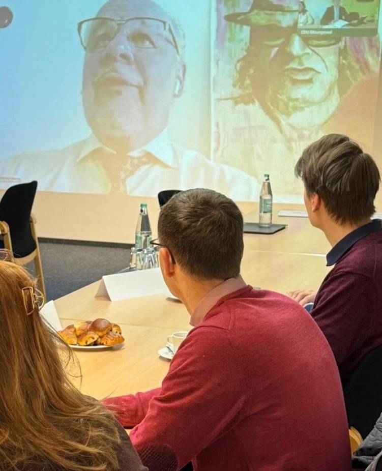  Für einen Bericht zum Stand der Verhandlungen innerhalb der Koalition konnte Sassenrath  Dr. Georg Kippels, parlamentarischer Staatssekretär bei der Bundesministerin für Gesundheit, gewinnen.  