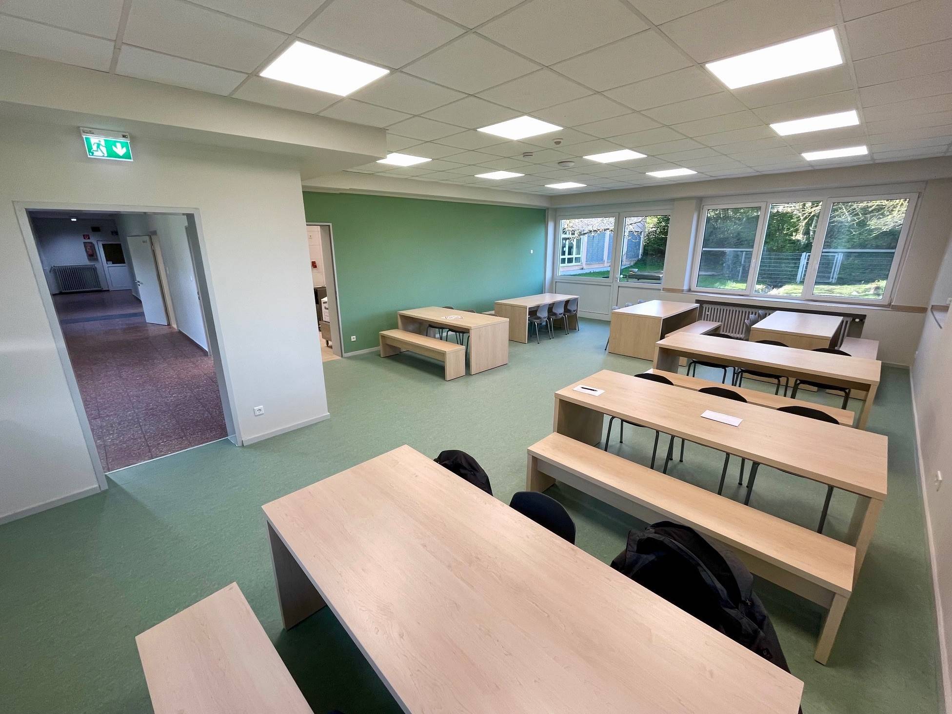 Neue Mensa an der Viktoria-Grundschule in Frimmersdorf in Betrieb genommen