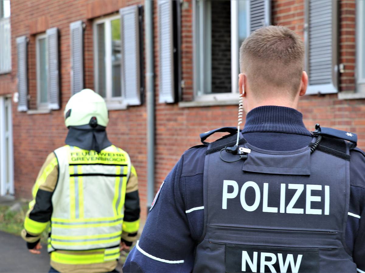 Polizei und Feuerwehr trainieren für den Ernstfall