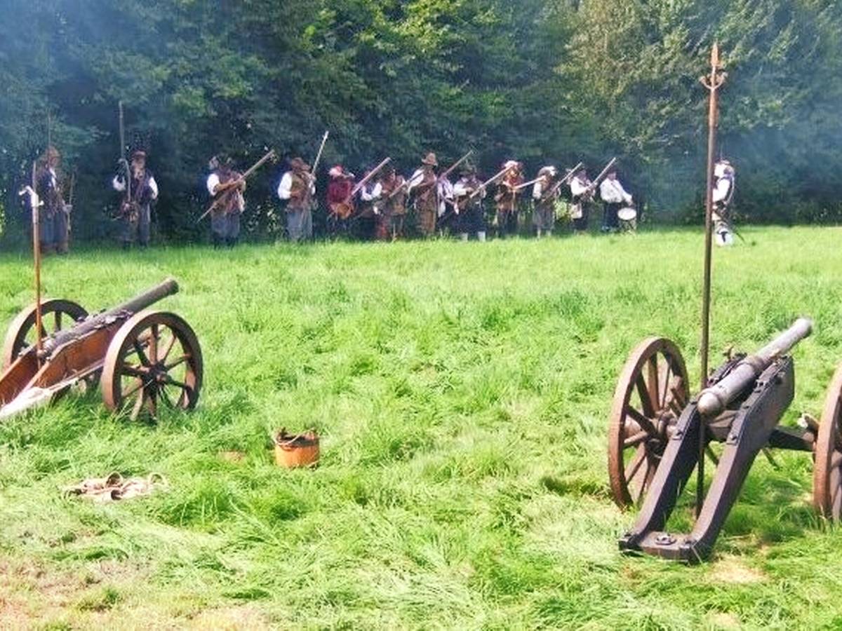 Vom Historienspiel sollen die Schulen im gesamten Rhein-Kreis profitieren