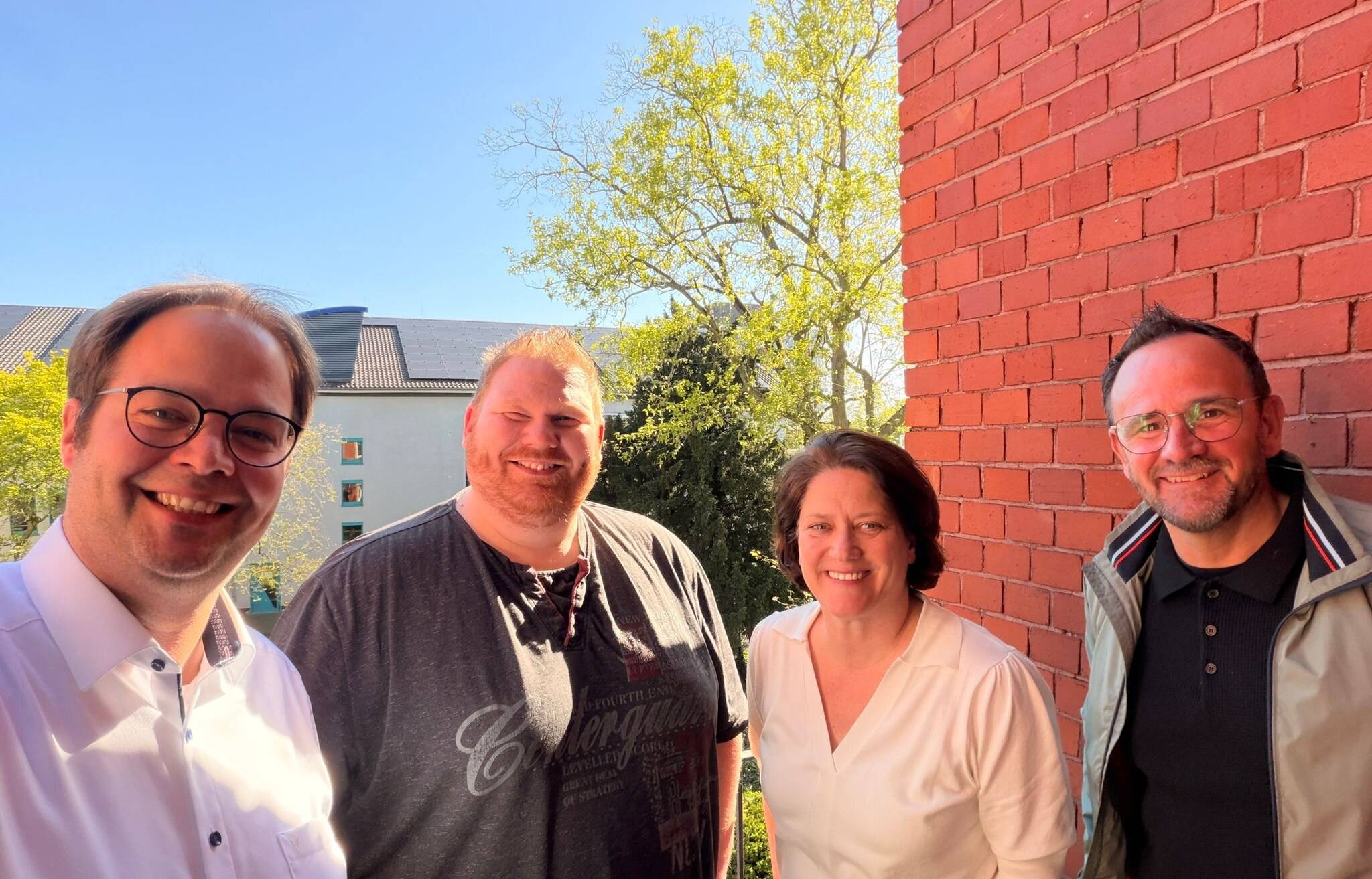 Jüchener Vereinsspitzen zu Besuch bei der Landrätin
