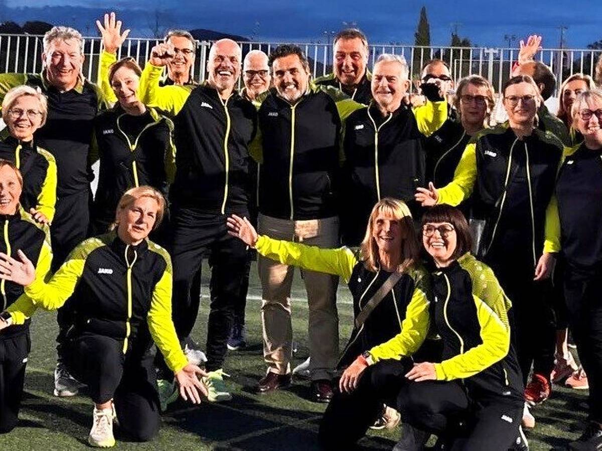 Krützens Team holt auf „Malle“ Vize-Titel im „Walking-Fußball“