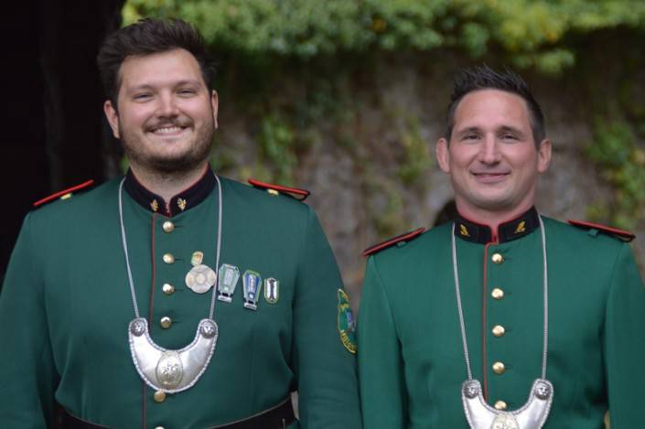 Unterstützt wird das kommende Königspaar von den beiden Königsadjutanten Marius Meurer und Patrick La Greca.