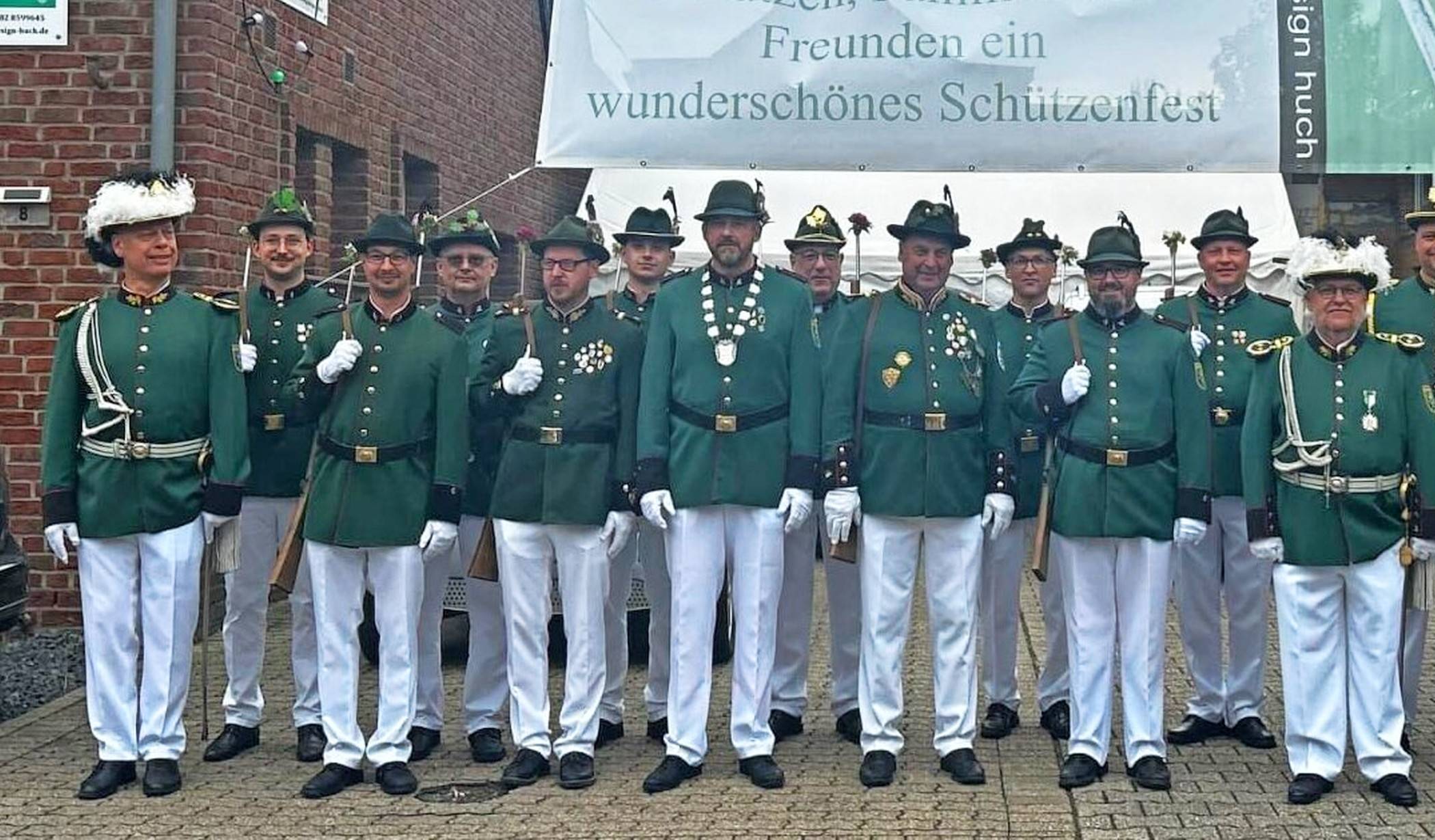 Aus der Freiwilligen Feuerwehr entstand so der Jägerzug „Waidmannsheil“. Er besteht dieses Jahr schon seit neun Jahrzehnten.