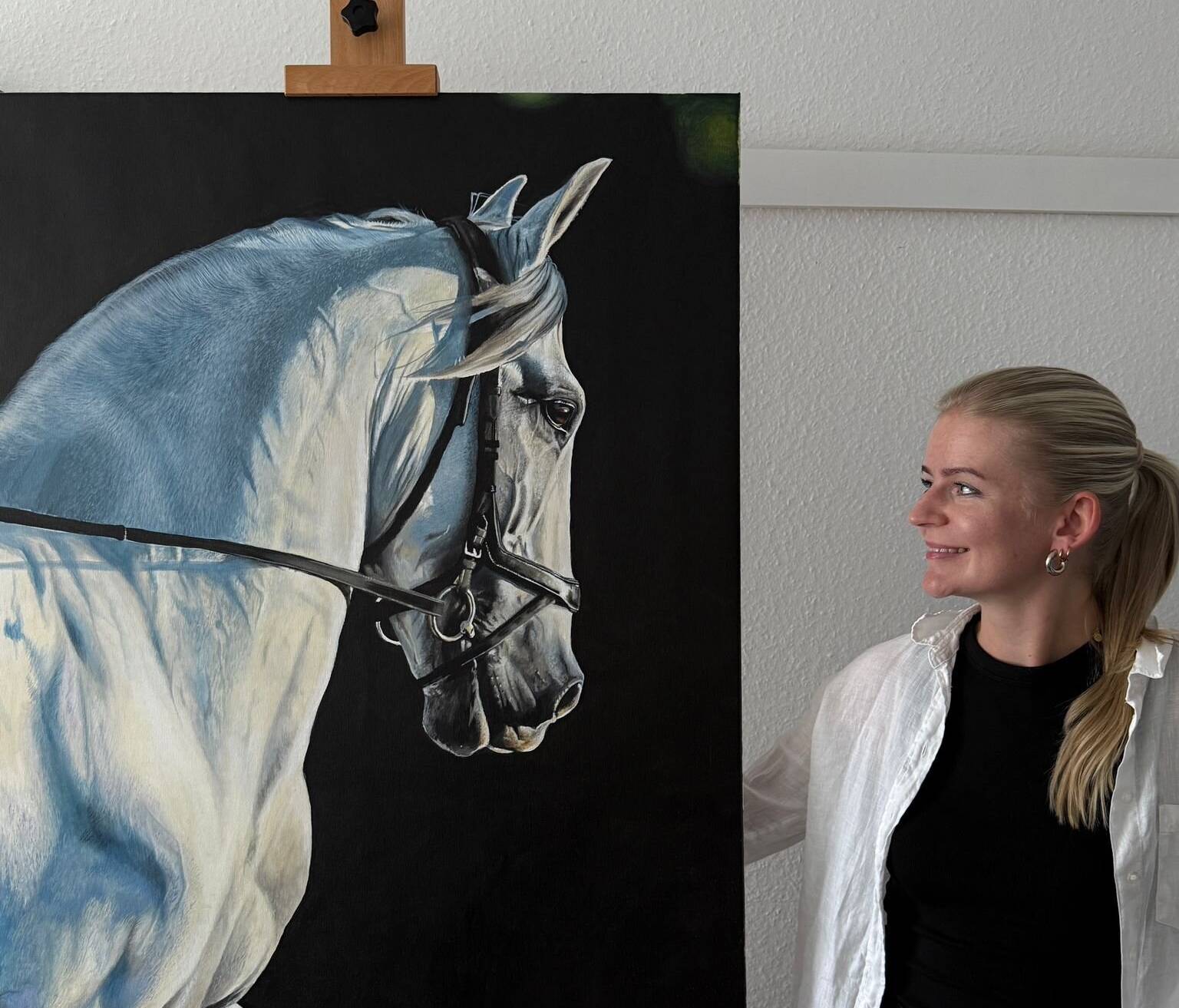 D’Art-Gewinnerin Melanie Januszok zeigt großformatige Tierporträts in Knechtsteden