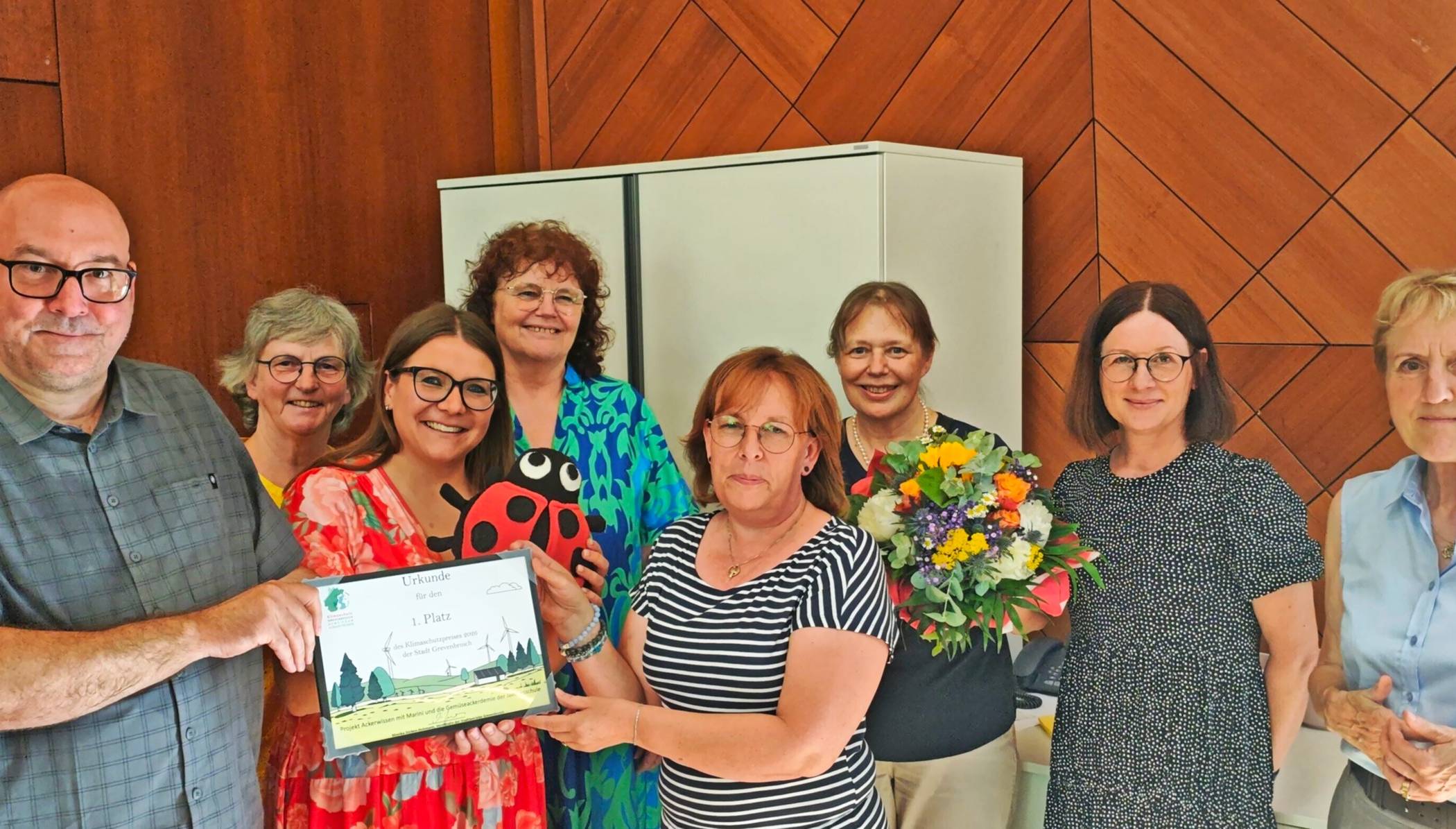 Die Jury kürte die Klimaschutz-Preisträger für das Jahr 2026. Auf dem ersten Platz landete die Jakobus-Grundschule Neukirchen.  