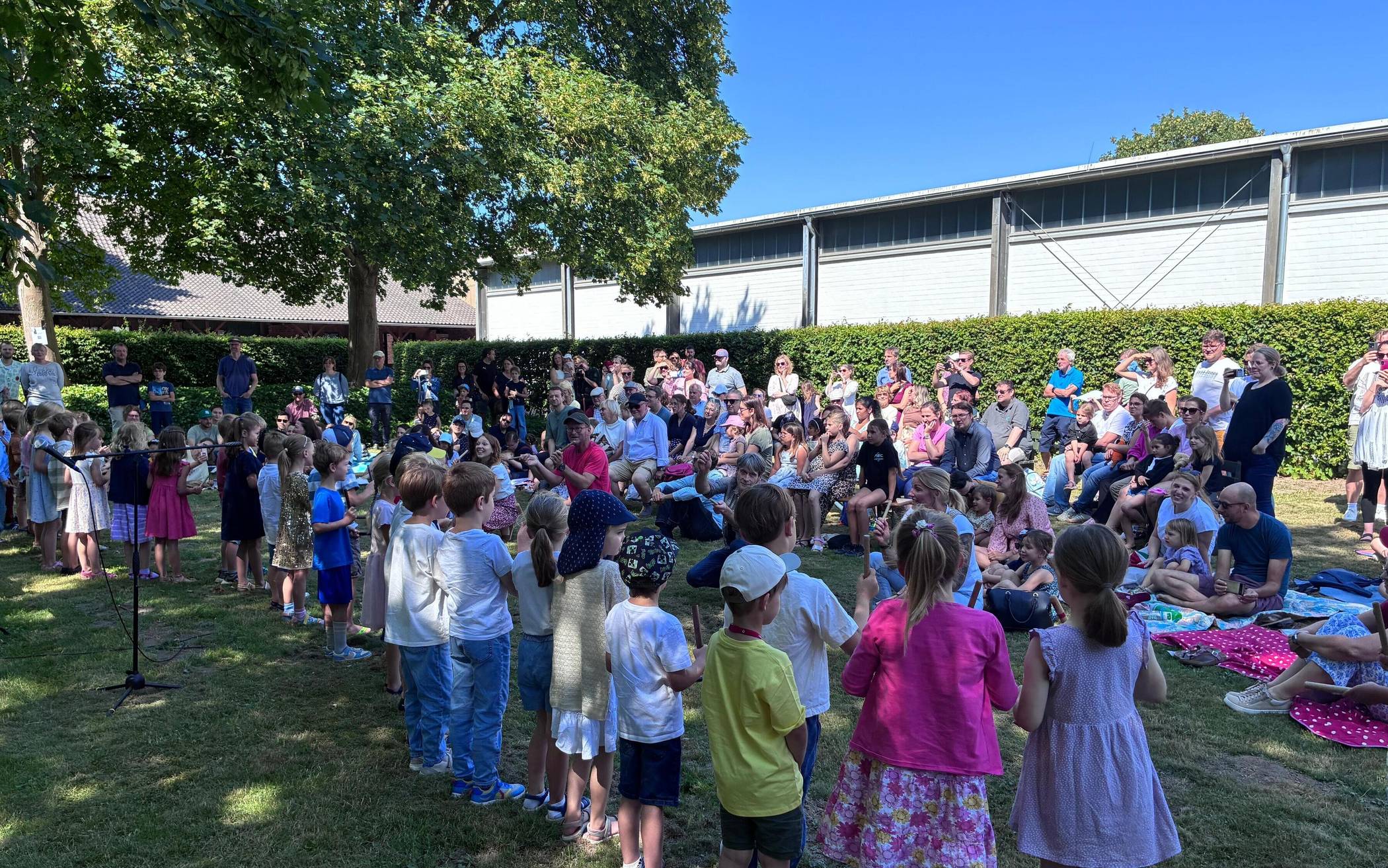 Musikschule Rhein-Kreis Neuss: Große Bühne für kleine Musiker