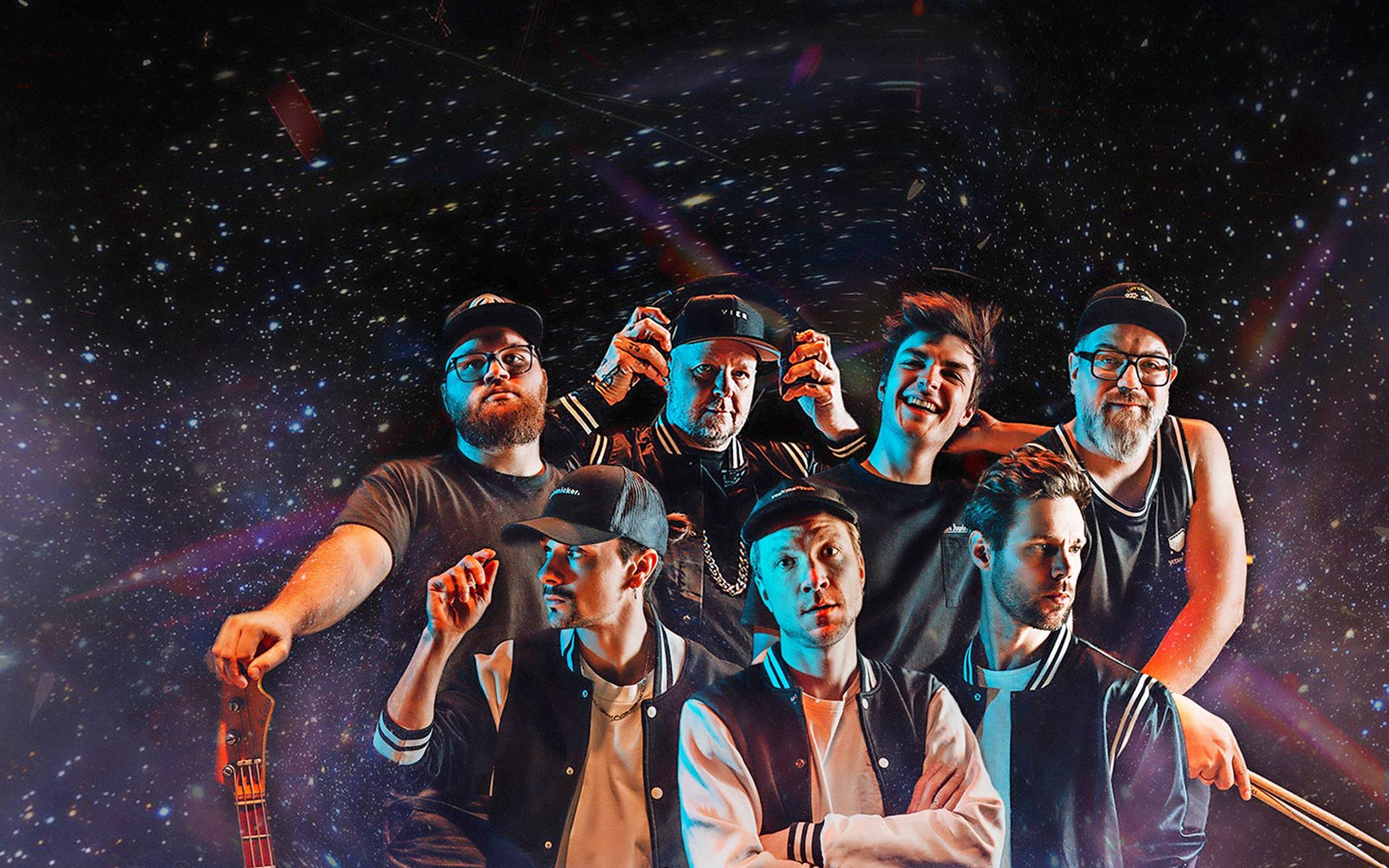  „Vier Gewinnt“: Die erfolgreiche Tribute-Band präsentiert die größten Hits der Fantastischen Vier und sorgt für beste Hip-Hop-Stimmung in der Bedburger Innenstadt.  