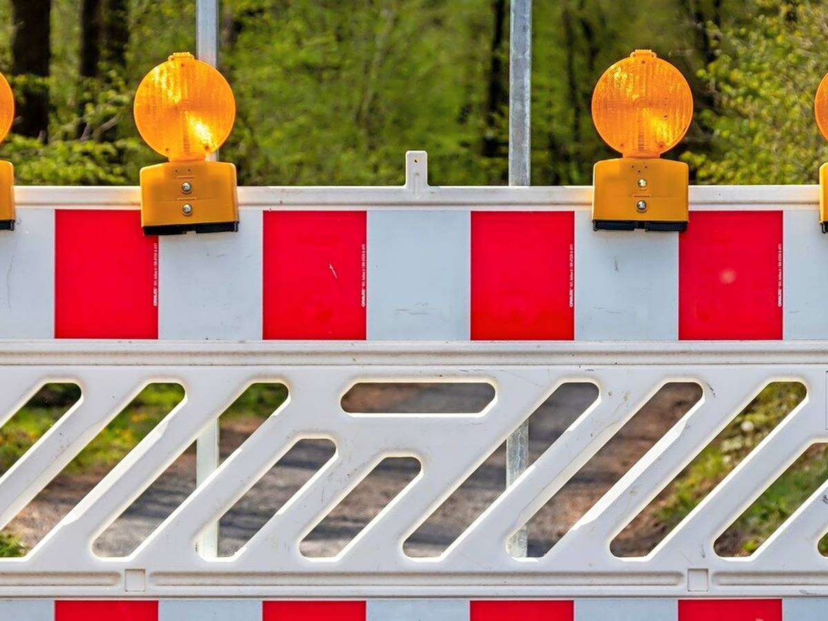 Vollsperrung der Talstraße in Grevenbroich-Kapellen