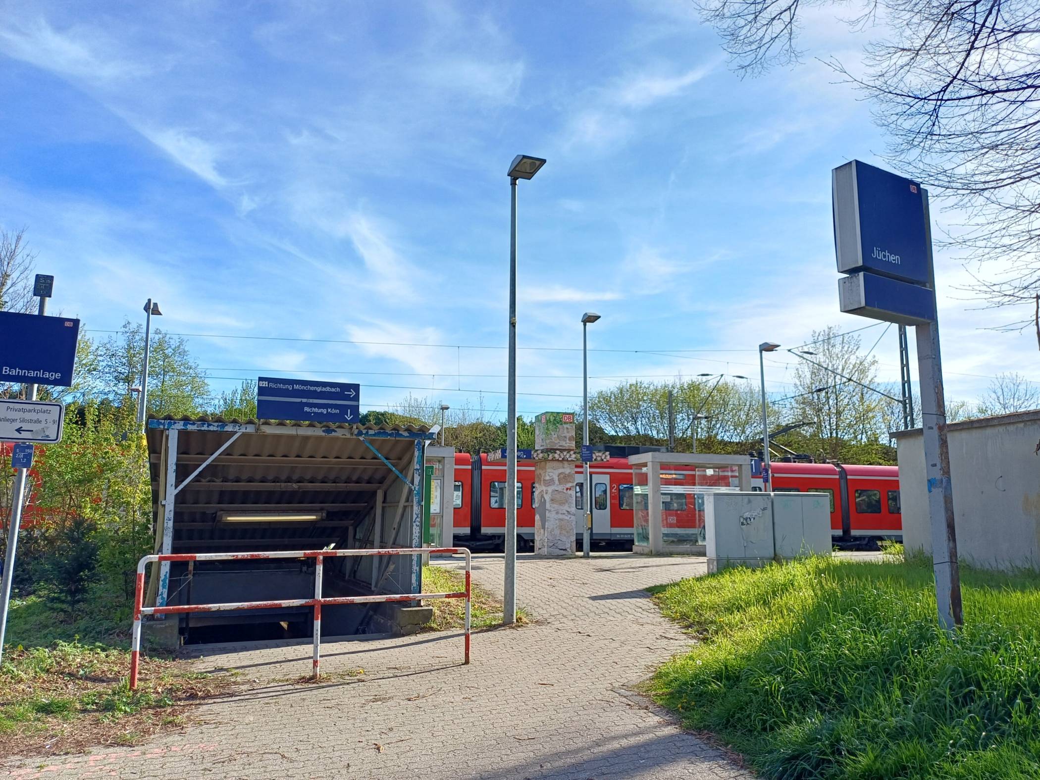 Der Bahnhof Jüchen soll bis zur IGA 2037 zu einem modernen Mobilitätsknotenpunkt ausgebaut werden.