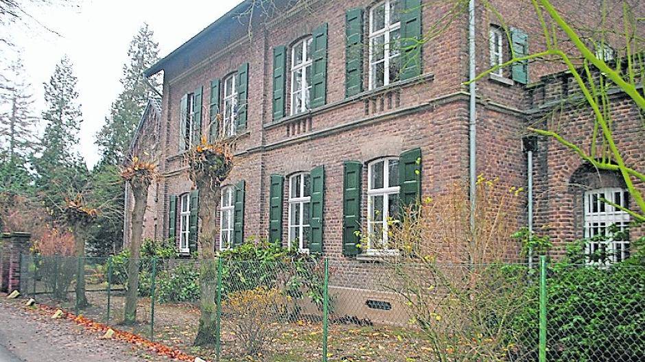 Der historische Vierkanthof in Bissen wurde immer in den Händen der Familie Steinfarz getragen. Bis jetzt! 