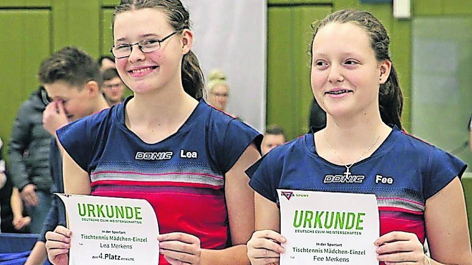  Fee und Lea Merkens spielten sich im Einzel und im Doppel ganz weit nach vorne. 