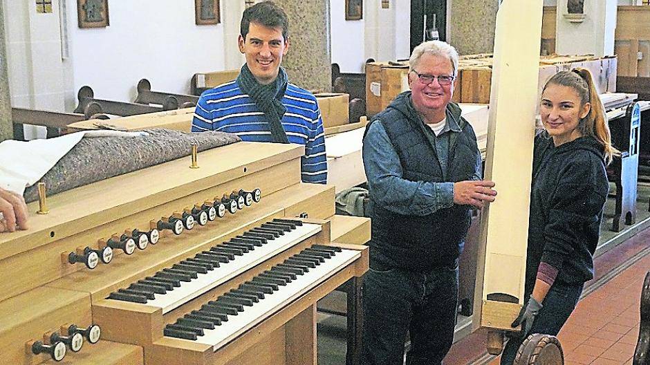 Neue Orgel angeliefert. Aber noch fehlen 50.000 Euro!
