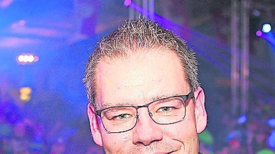  Marc Pesch organisiert und legt auf. 