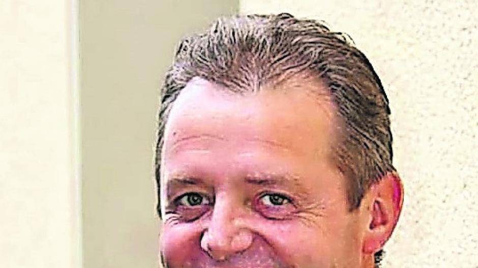  Hans-Willi Mölders bietet seine „Chressdachs-Verzäll un -Leedcher“ am 20. Dezember auch in Grevenbroich an. 
