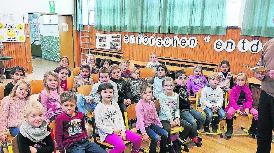 Von großen Giraffen und langen Krokodilen:: Unsere Vorleser sorgten für glückliche Kinder