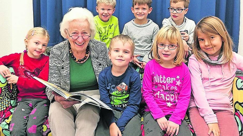 Von großen Giraffen und langen Krokodilen:: Unsere Vorleser sorgten für glückliche Kinder