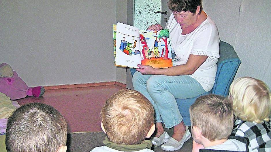 Von großen Giraffen und langen Krokodilen:: Unsere Vorleser sorgten für glückliche Kinder