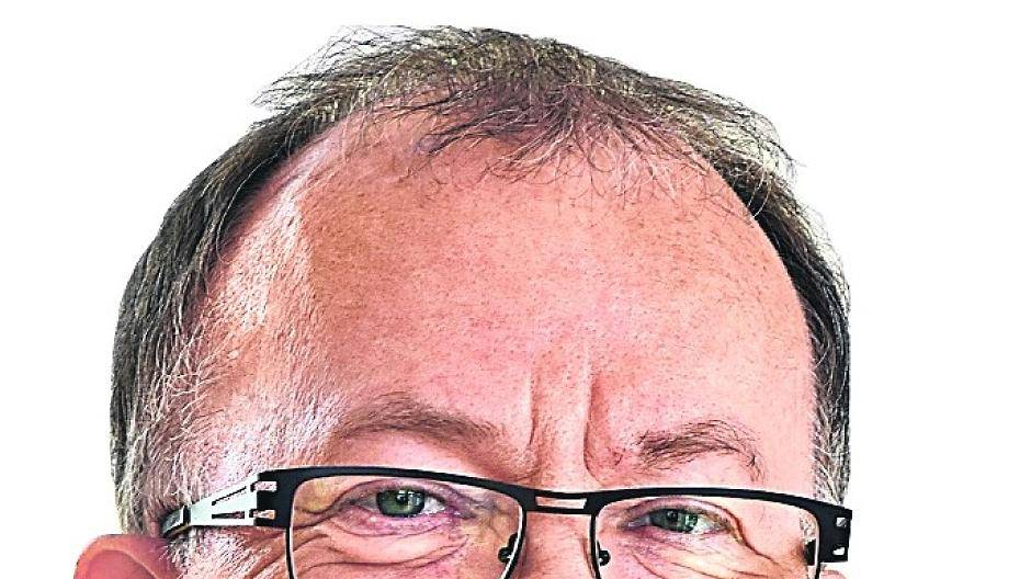  „Renegade Bunch“ tritt während des Feierabendmarktes im „Café Kultus“ auf. Der „abtrünnige Haufen“ formierte sich im Jahr 2016 neu. Die vier Musiker haben es sich zur Aufgabe gemacht, Rock- und Popmusik in ein neues akustisches Gewand zu packen. Dabei blicken alle auf ein paar Jahre Band- und Bühnenerfahrung zurück und „arbeiten“ nebenbei an anderen Projekten und/oder helfen schon mal bei Kollegen aus. Als nicht kommerzielle angelegte Band steht der Spaß an der Musik im Vordergrund. Deshalb werden auch mal Stücke gespielt, die nicht im Radio laufen. Es sind aber immer bekannte Songs mit im Gepäck.  