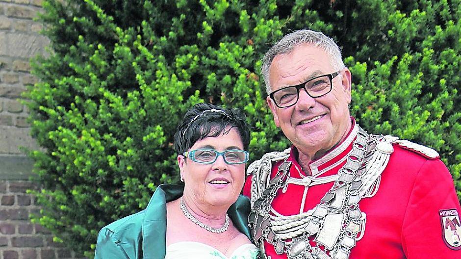 Gustorfer Urgestein trägt Königskette: „Massians Pitter“ in Familientradition